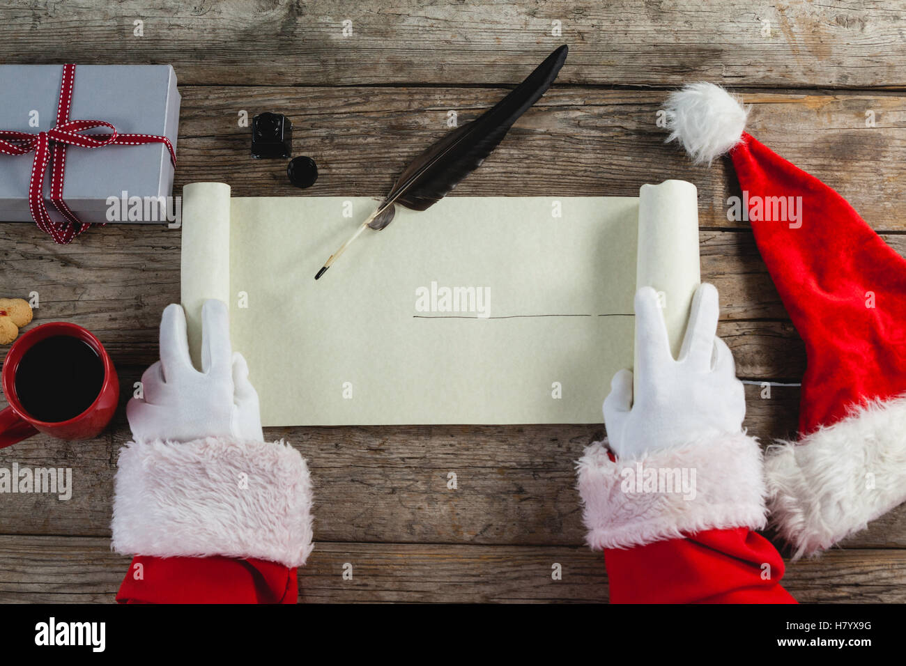Close-up di santa claus di scorrimento di apertura Foto Stock