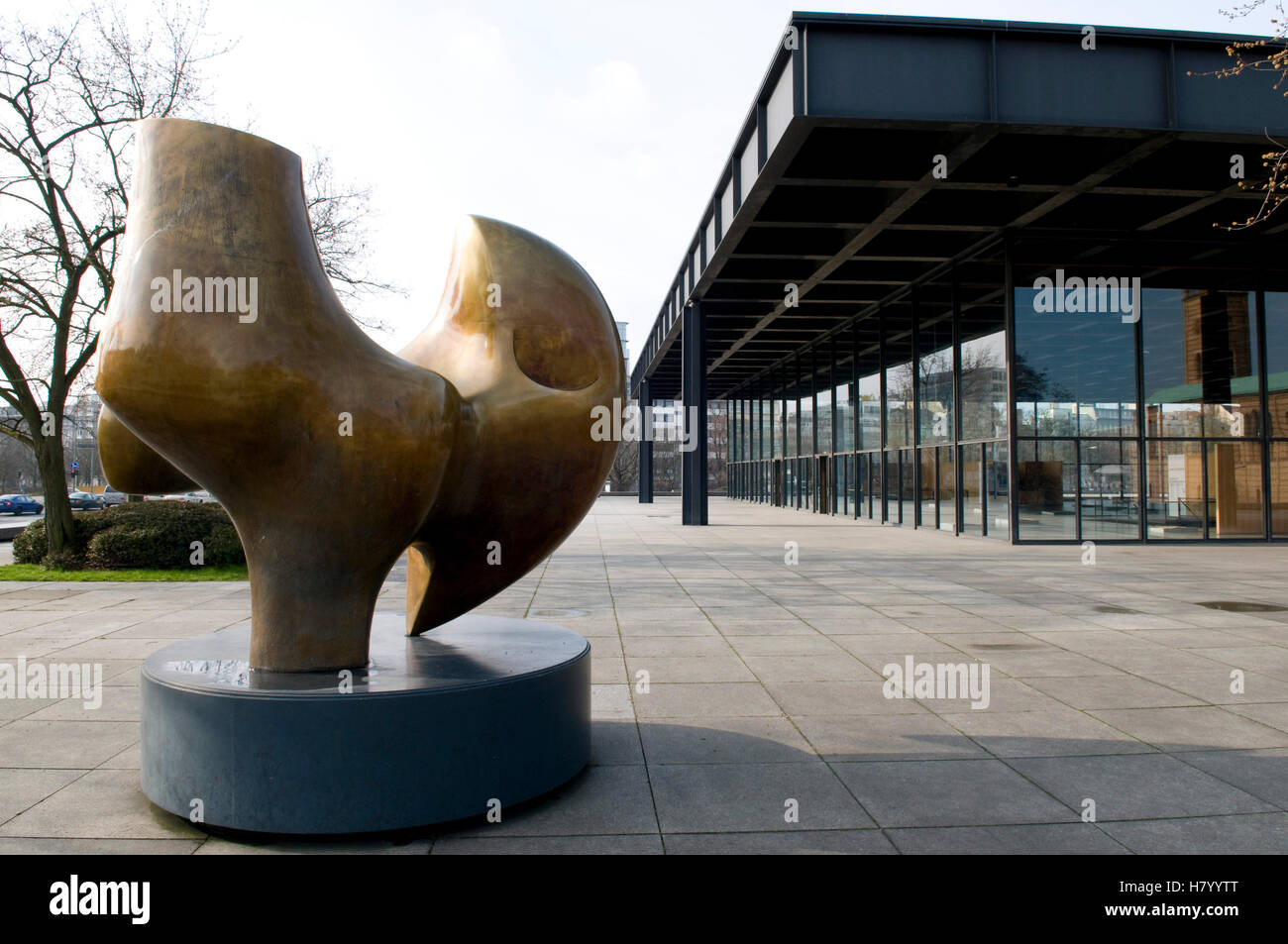 Illustrazione di fronte alla Neue Nationalgalerie Museum di Berlino Foto Stock