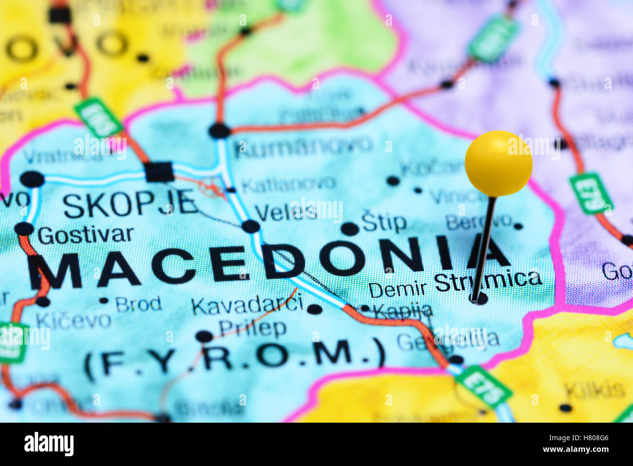 Strumica imperniata su una mappa di Macedonia Foto Stock