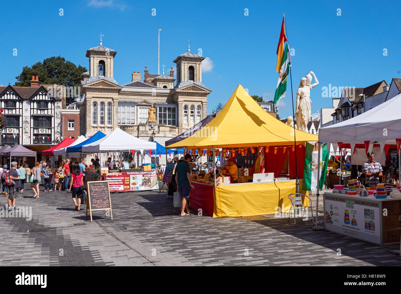 Luogo di mercato con casa mercato a Kingston upon Thames, England Regno Unito Regno Unito Foto Stock