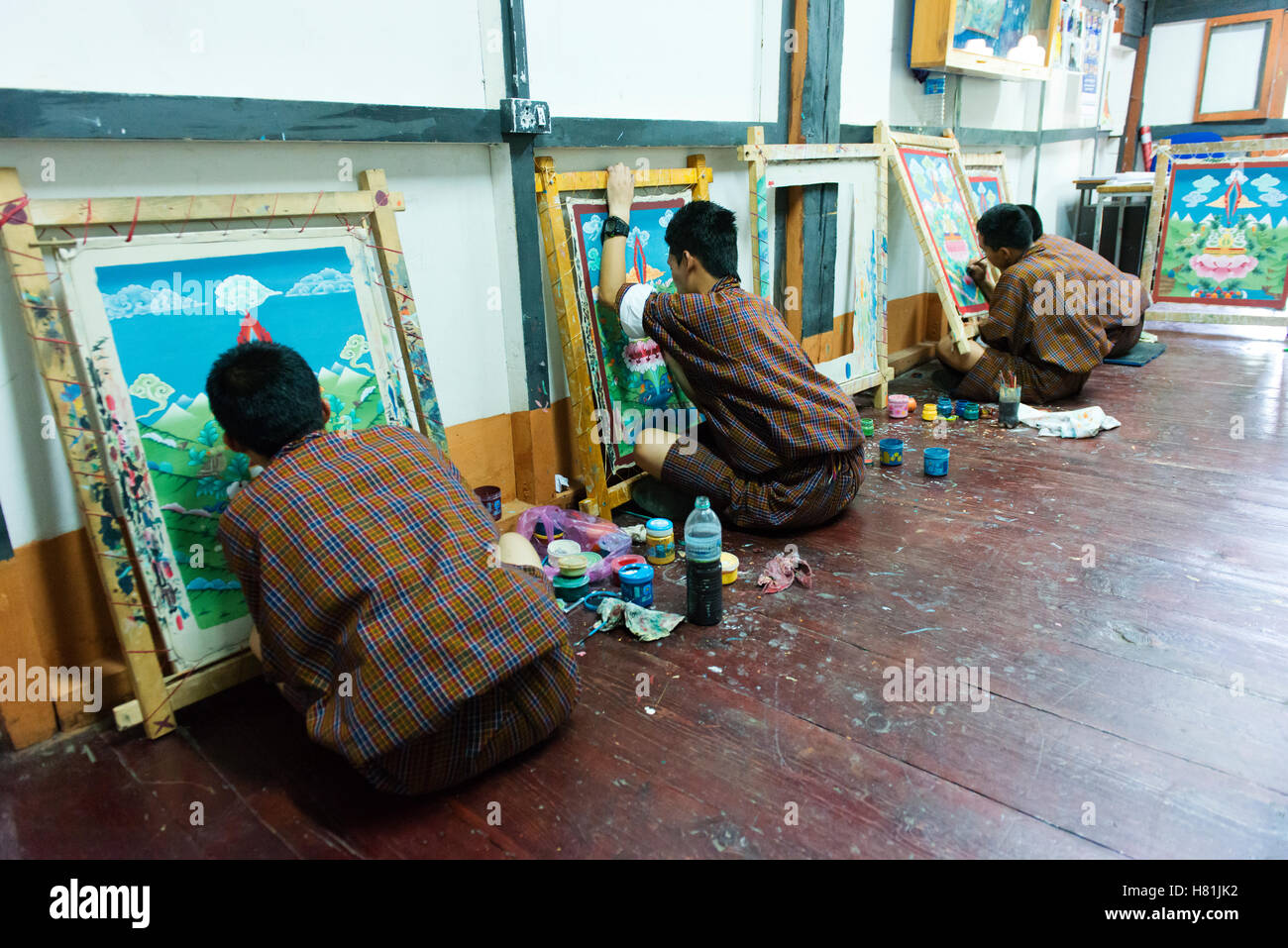 L'Istituto di Zorig Chusum (arti tradizionali) è dove gli studenti imparano le tredici Artigianato Tradizionale del Bhutan. Foto Stock