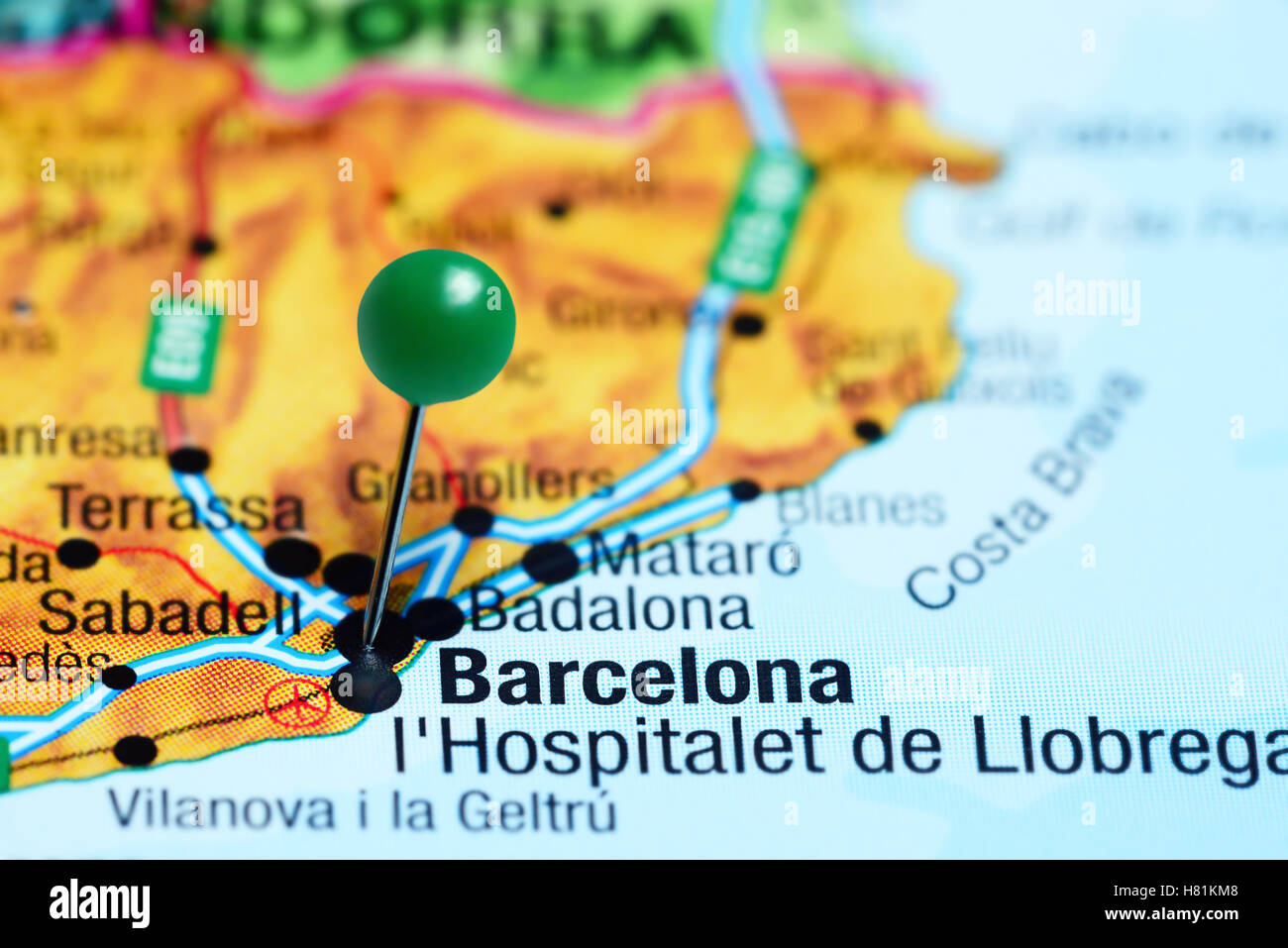 Barcellona imperniata su una mappa della Spagna Foto Stock