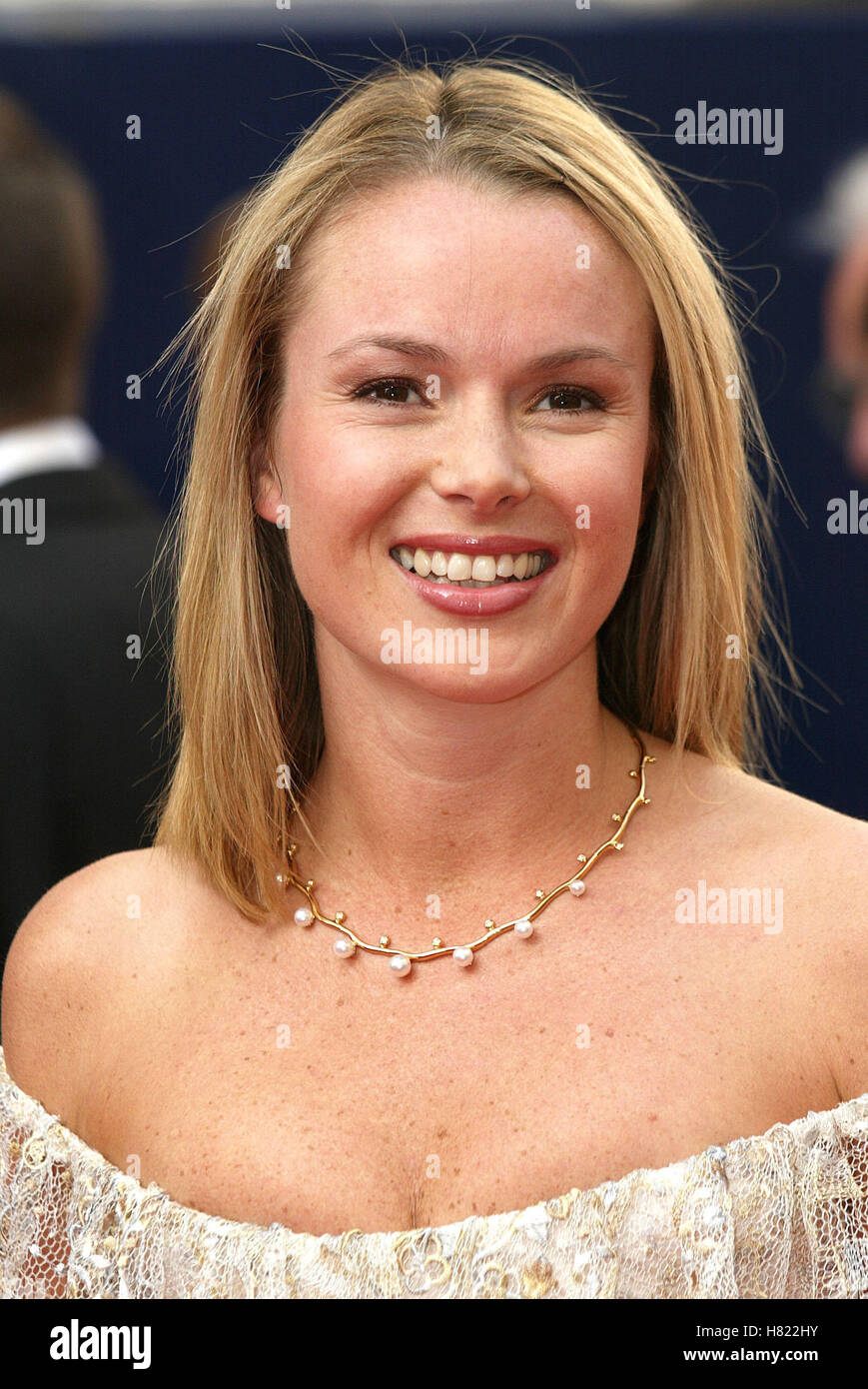 AMANDA HOLDEN TV BAFTA AWARDS Theatre Royal Drury Lane Londra Inghilterra 20 aprile 2002 Foto Stock