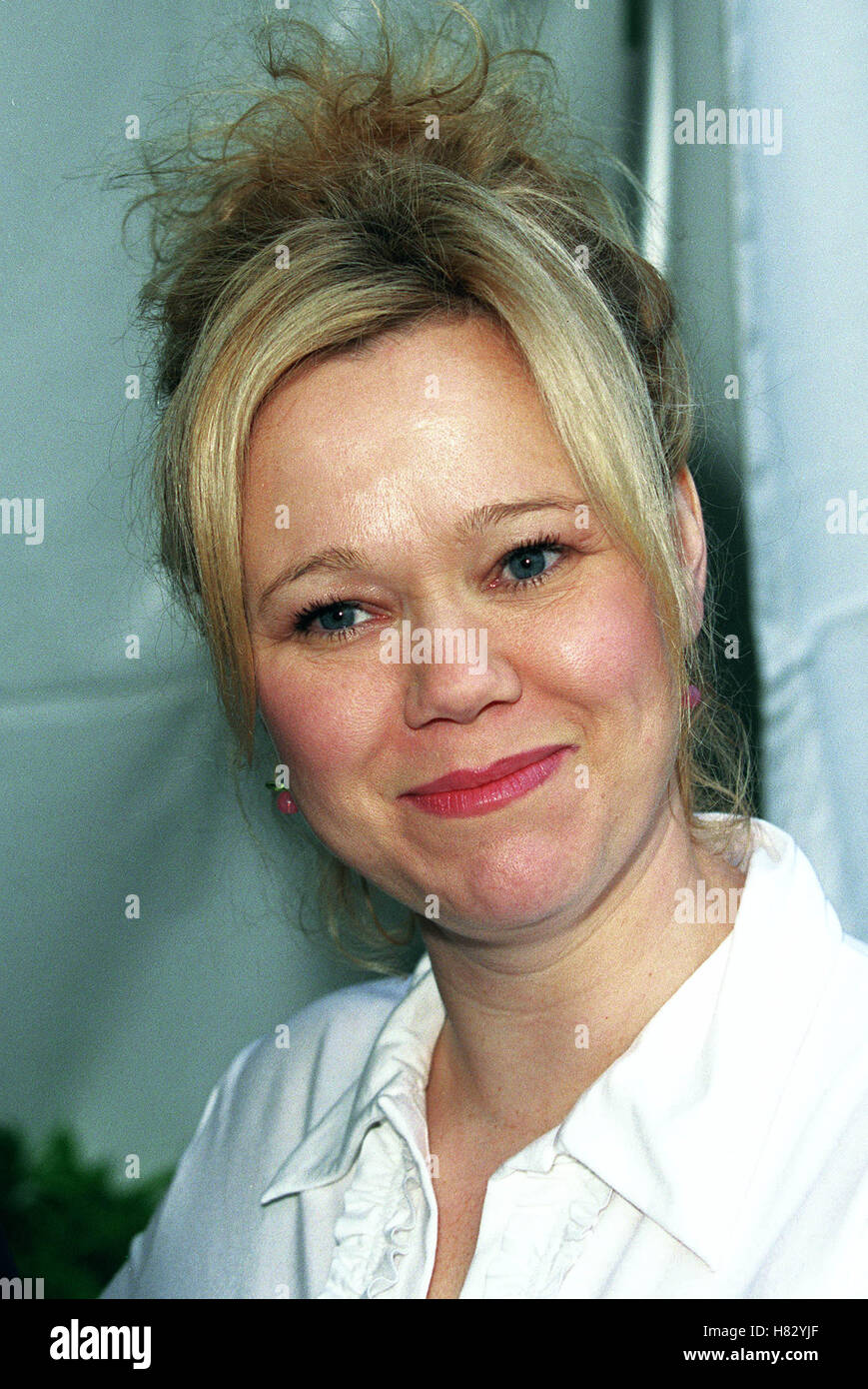 CAROLINE RHEA 'A INCRINATO X-MAS 4'BENIFIT SHW LOS ANGELES STATI UNITI D'AMERICA 02 Dicembre 2001 Foto Stock