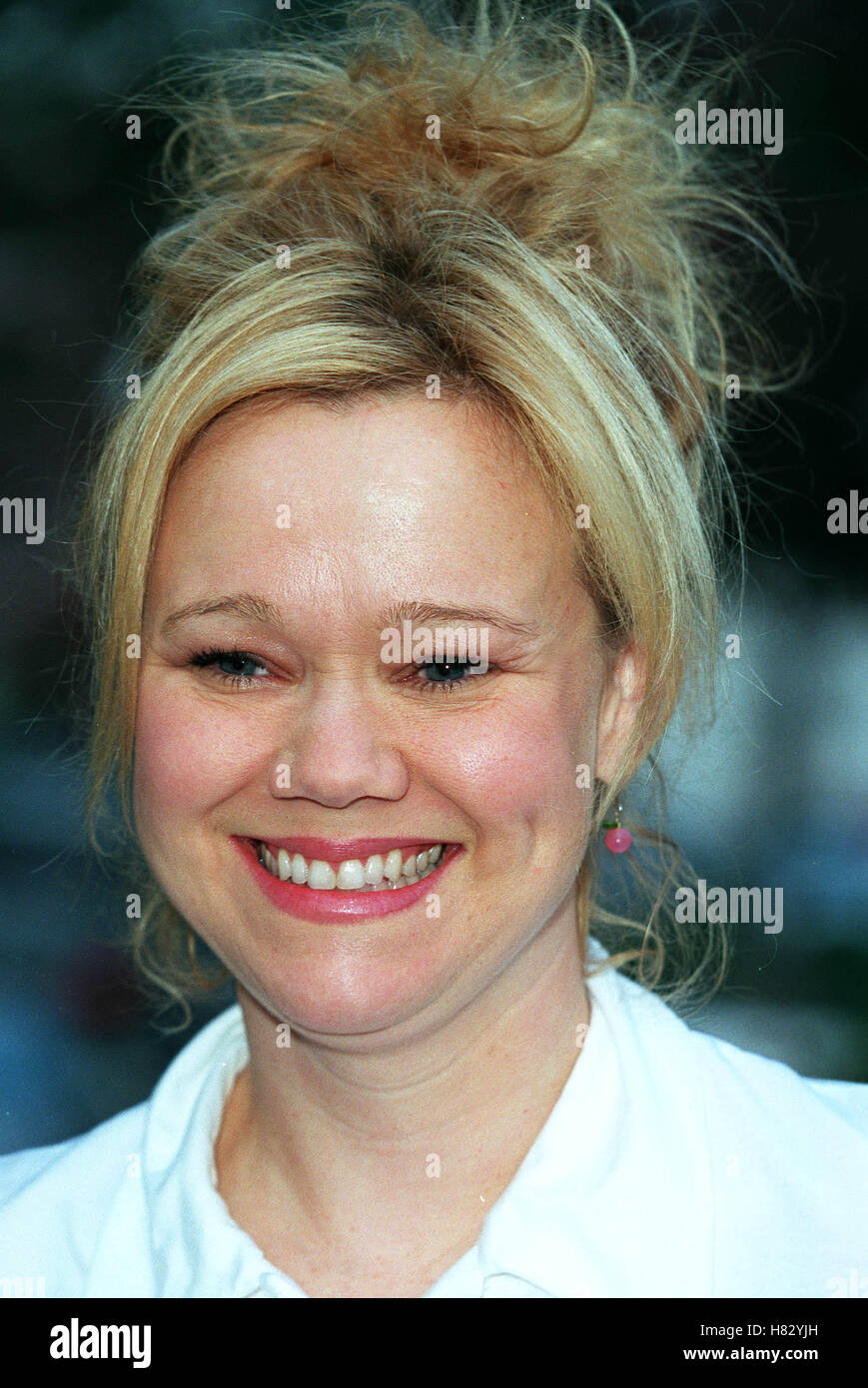 CAROLINE RHEA 'A INCRINATO X-MAS 4'BENIFIT SHW LOS ANGELES STATI UNITI D'AMERICA 02 Dicembre 2001 Foto Stock