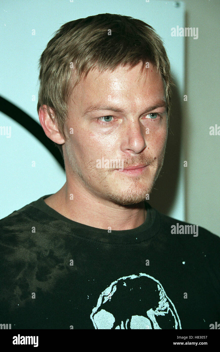 NORMAN REEDUS MOTOROLA 3RD HOLIDAY PARTY HOLLYWOOD LOS ANGELES 06 Dicembre 2001 Foto Stock