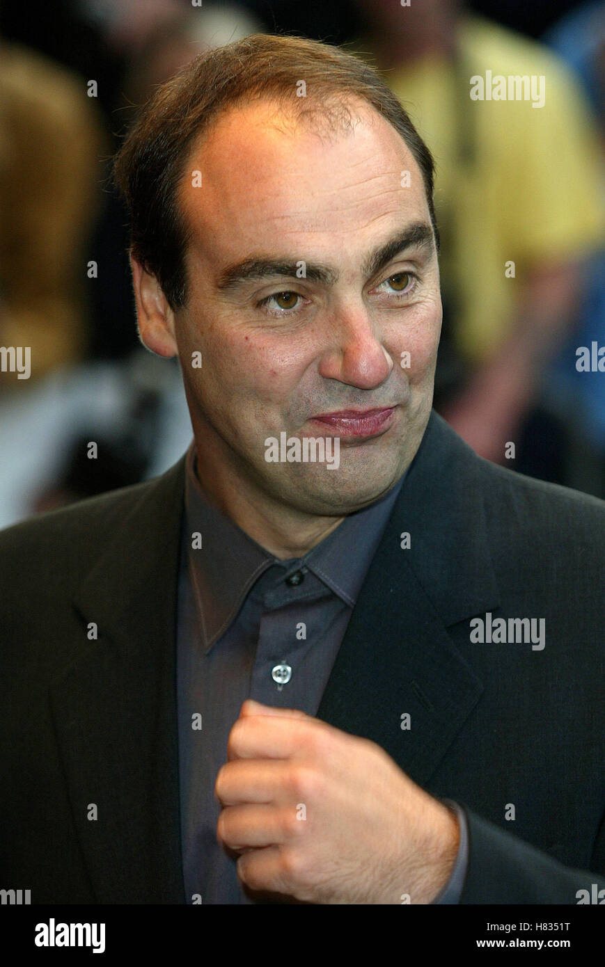 OLIVER PARKER L IMPORTANZA DI ESSERE ERNEST ODEON West End di Londra Inghilterra 04 Settembre 2002 Foto Stock