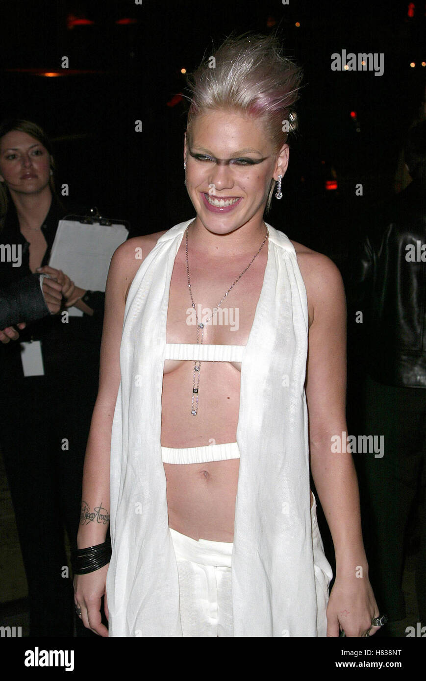 Rosa. BMG POST GRAMMY PARTY HOLLYWOOD LOS ANGELES STATI UNITI D'AMERICA 27 Febbraio 2002 Foto Stock