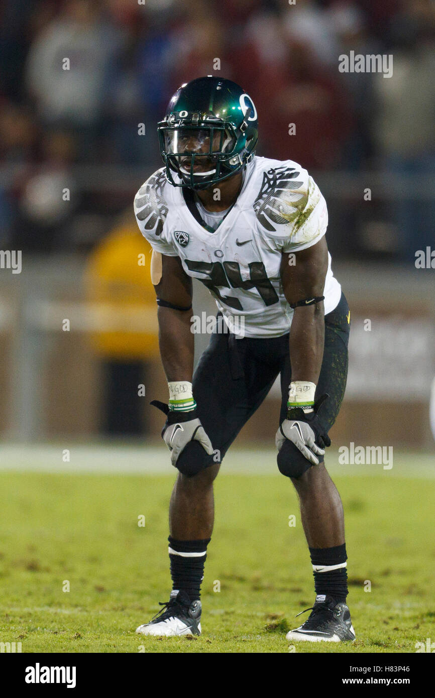 Nov 12, 2011; Stanford CA, Stati Uniti d'America; Oregon Ducks running back Kenjon Barner (24) linee fino ad un gioco contro la Stanford Cardinale durante il quarto trimestre presso la Stanford Stadium. Oregon sconfitto Stanford 53-30. Foto Stock