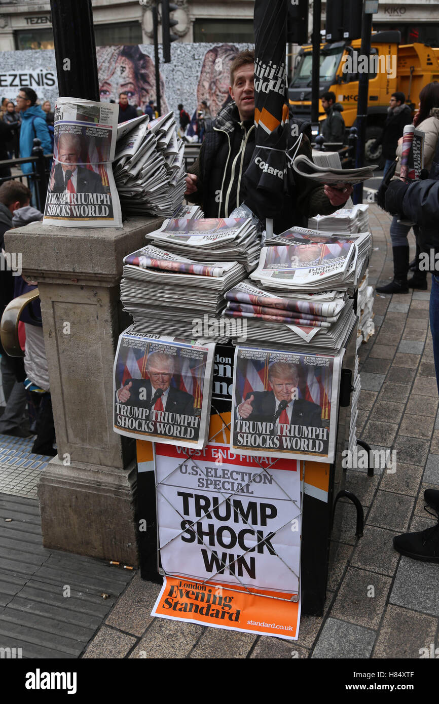 London Evening Standard annuncia la vittoria di Donald Trump sulla sua pagina anteriore, sul display in Oxford Street a Londra. Foto Stock