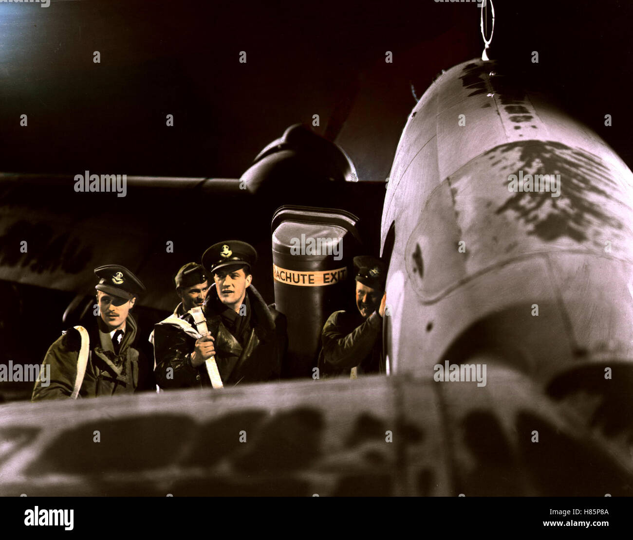Helden der Lüfte, (capitani di nuvole) USA 1942, Regie: Michael Curtiz, DENNIS MORGAN (3.vl) + James Cagney (re) Stichwort: Flugzeug, uniforme Foto Stock