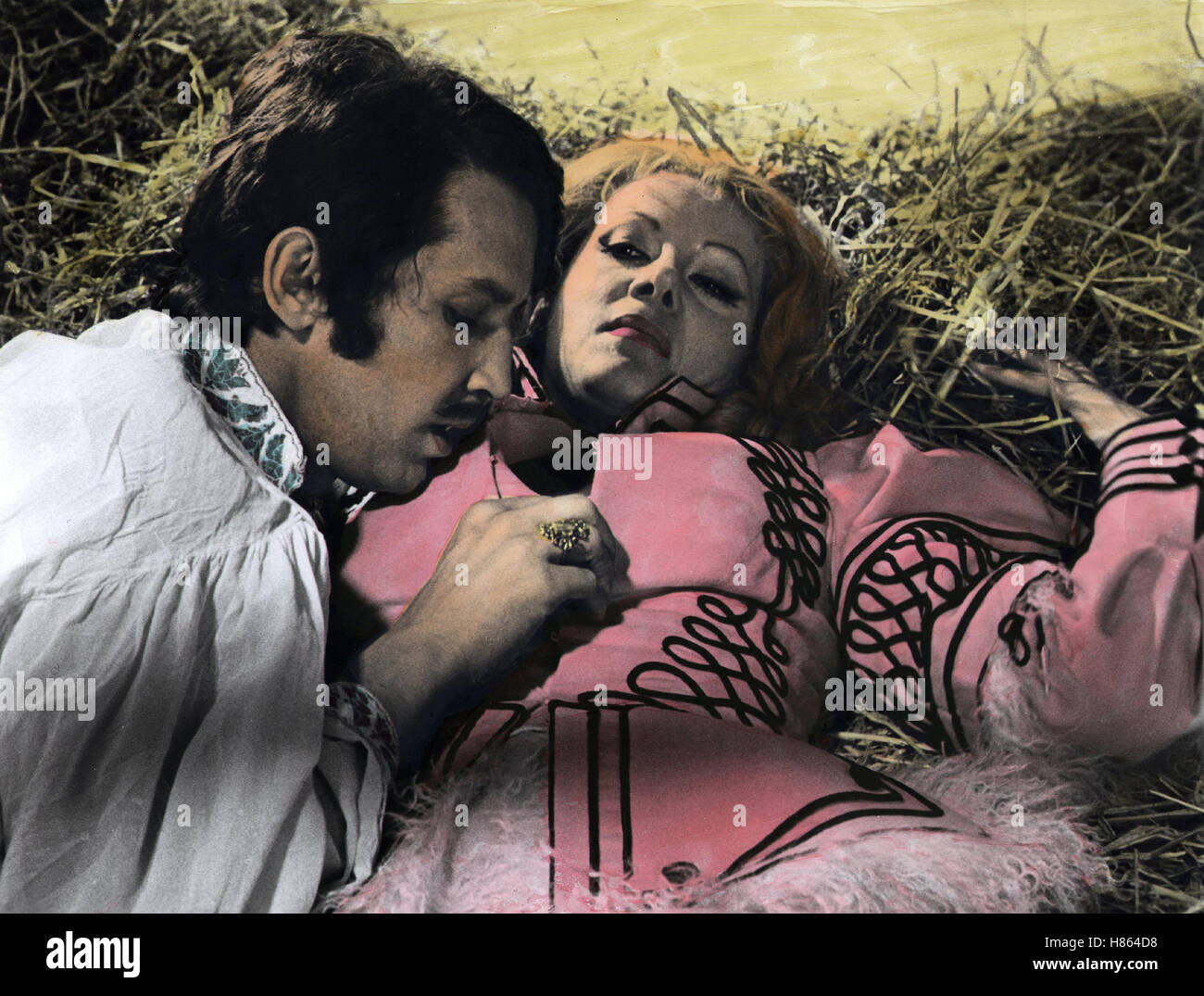 Comtess des Grauens (contessa dracula) USA 1972, Regie: Peter Sasdy, MAURICE DENHAM, INGRID PITT, Stichwort: Heu Foto Stock