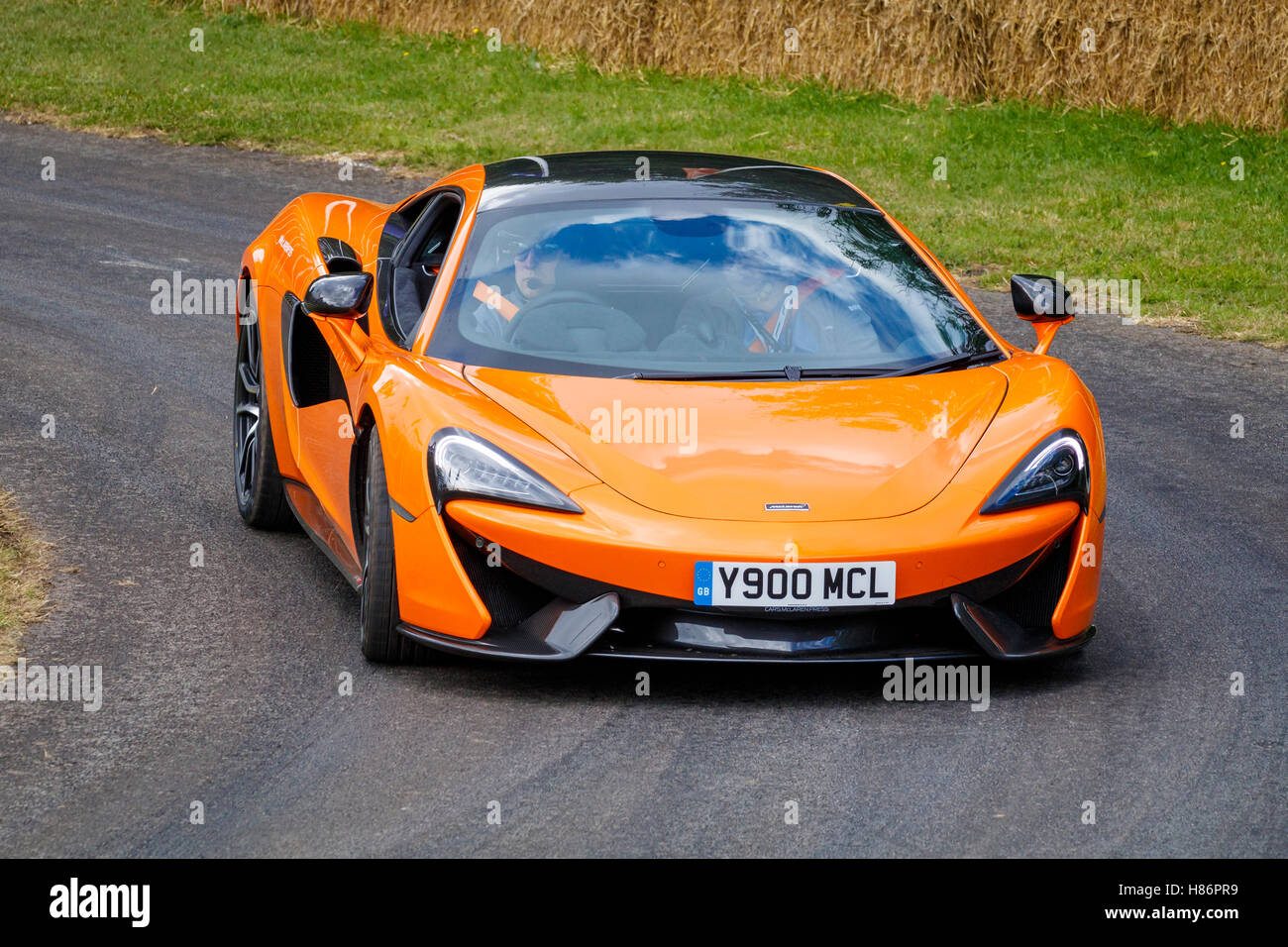 2016 McLaren 570S auto sportiva al 2016 Goodwood Festival of Speed, Sussex, Regno Unito Foto Stock