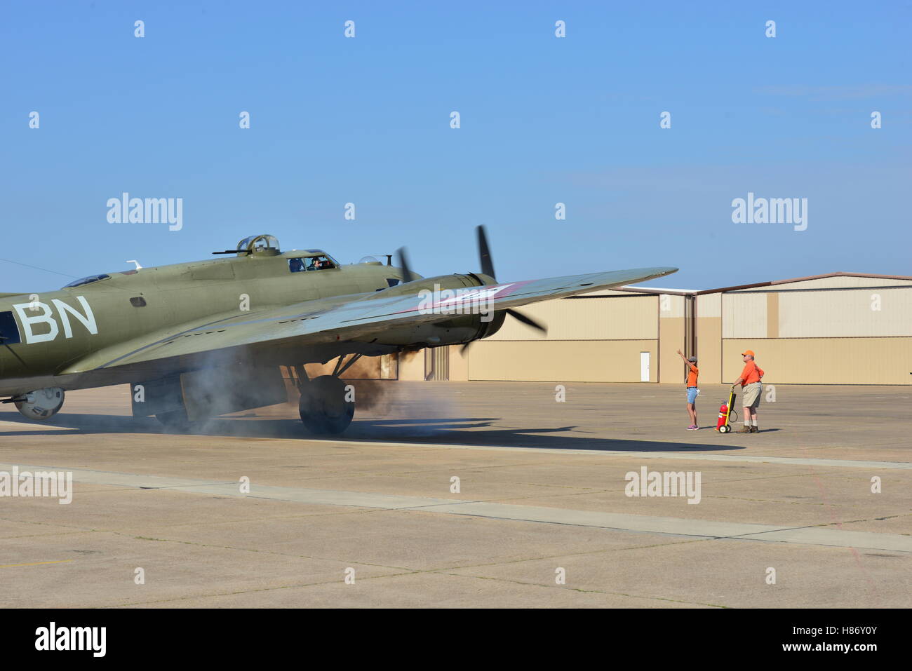 Boeing B-17 Flying Fortress....Thunderbird. Il più originale Flying Fortress nel mondo mantenendo la sua piena raccordi di guerra. Foto Stock