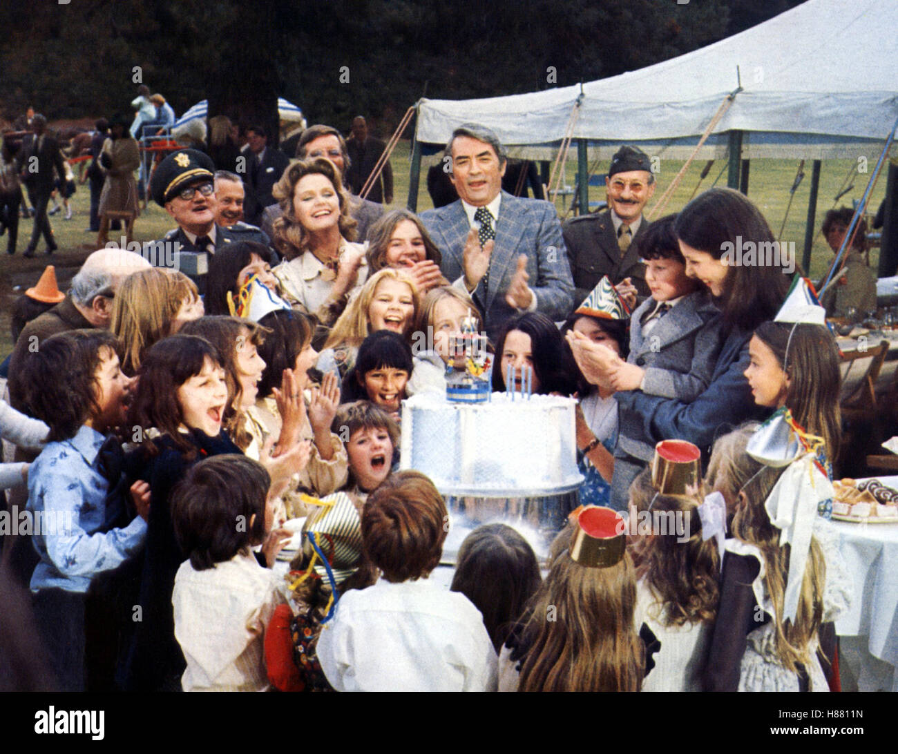 Das Omen, (L'AUSPICIO) USA 1975, Regie: Richard Donner, Lee Remick, Gregory Peck, Harvey Stevens, Stichwort: Party Foto Stock
