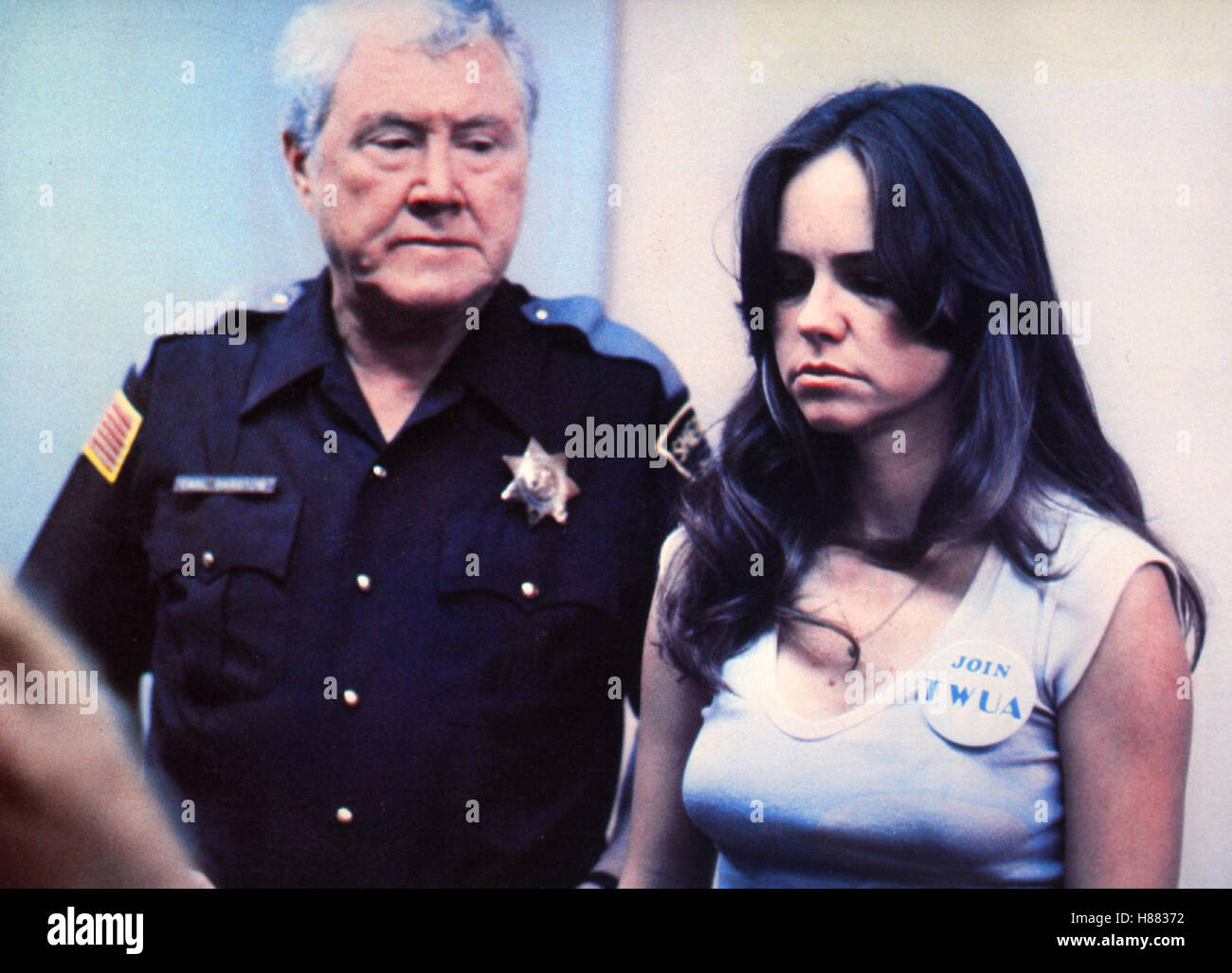 La norma Rae, (NORMA RAE) USA 1979, Regie: Martin Ritt, Sally Field, Stichwort: US-Polizist, US-Polizeiuniform Foto Stock