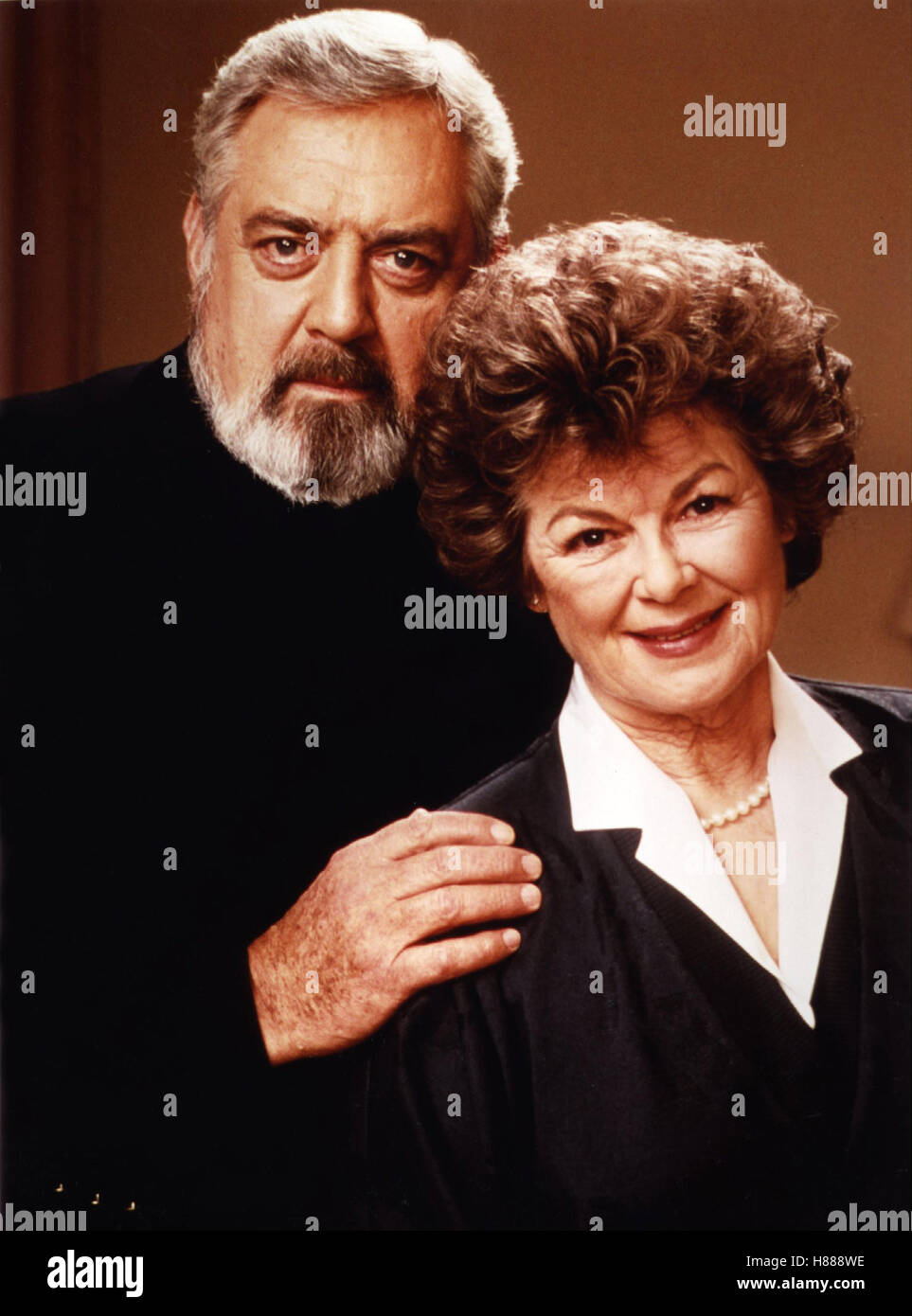 Perry Mason kehrt zurück, (Perry Mason restituisce) USA 1985, Regie: Ron Satlof, Raymond Burr, BARBARA HALE Foto Stock