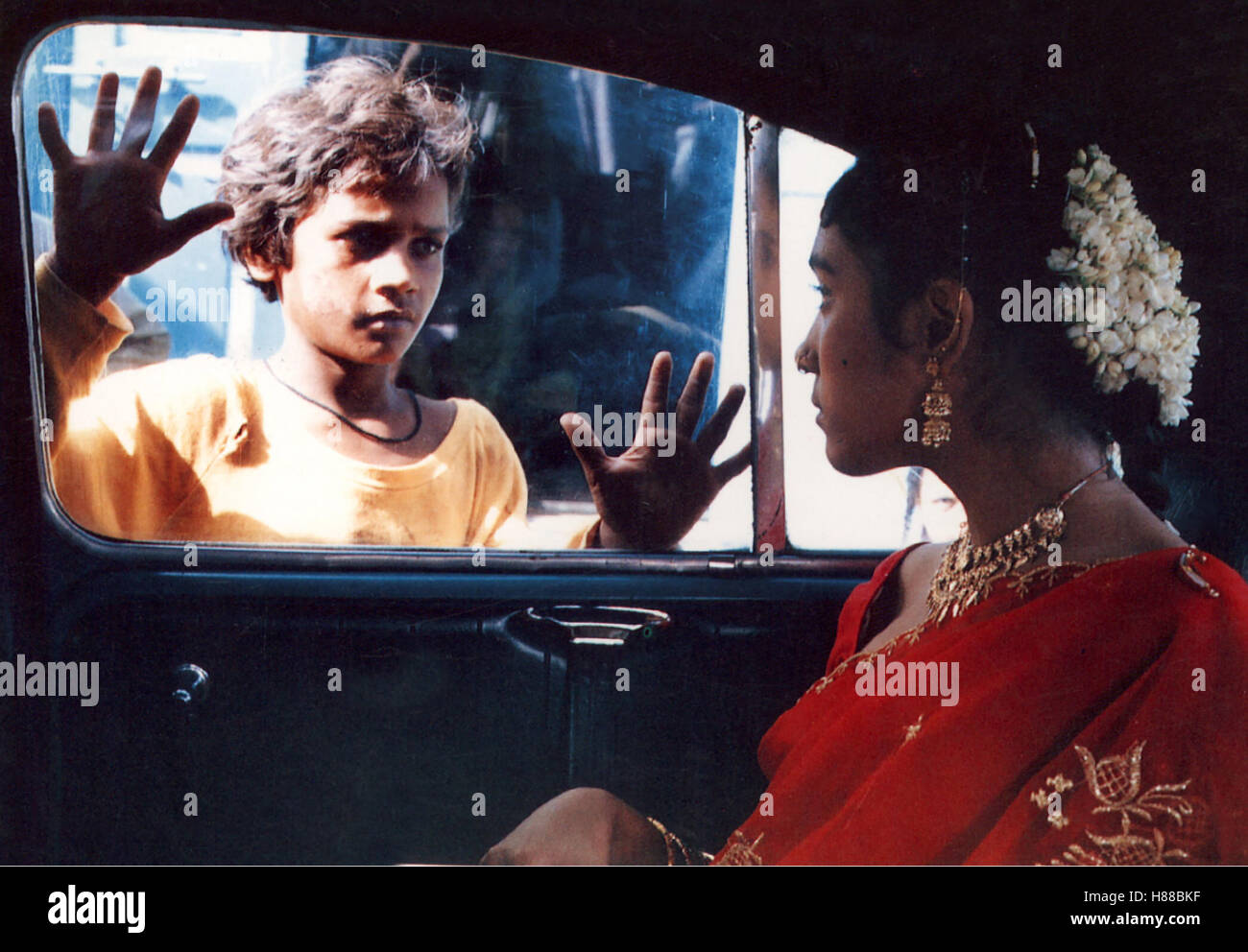 Salaam Bombay, (SALAAM BOMBAY) IND-F-GB 1988, Regie: Mira Nair, SHAFIK SYED, CHANDA SHARMA, Stichwort: Inderin, Schmuck Foto Stock