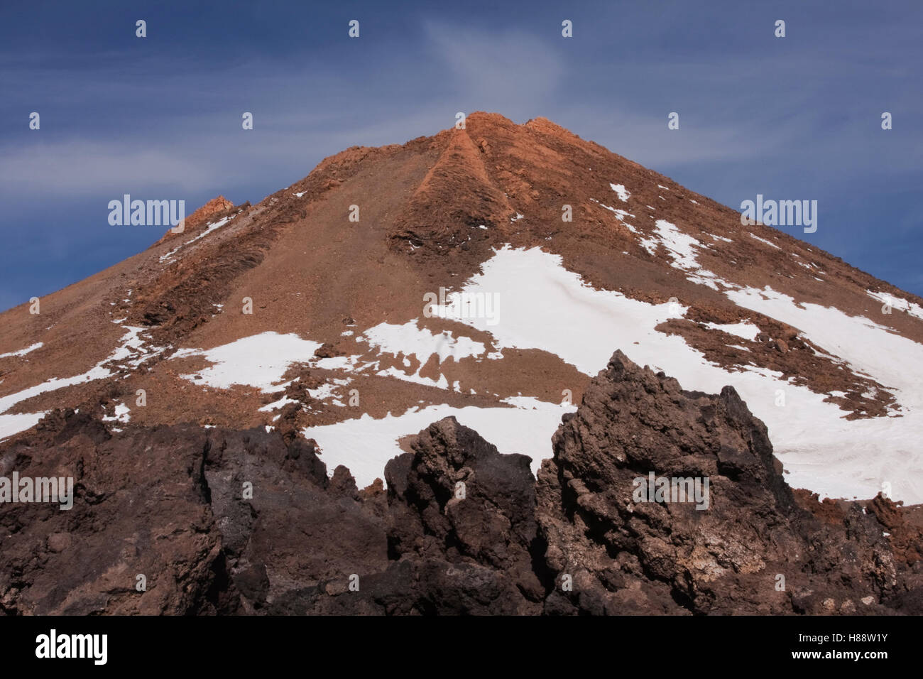 Vista della cima del Teide dalla sedia superiore della stazione di sollevamento, 200 metri dal vertice, Tenerife, Spagna, Europa Foto Stock