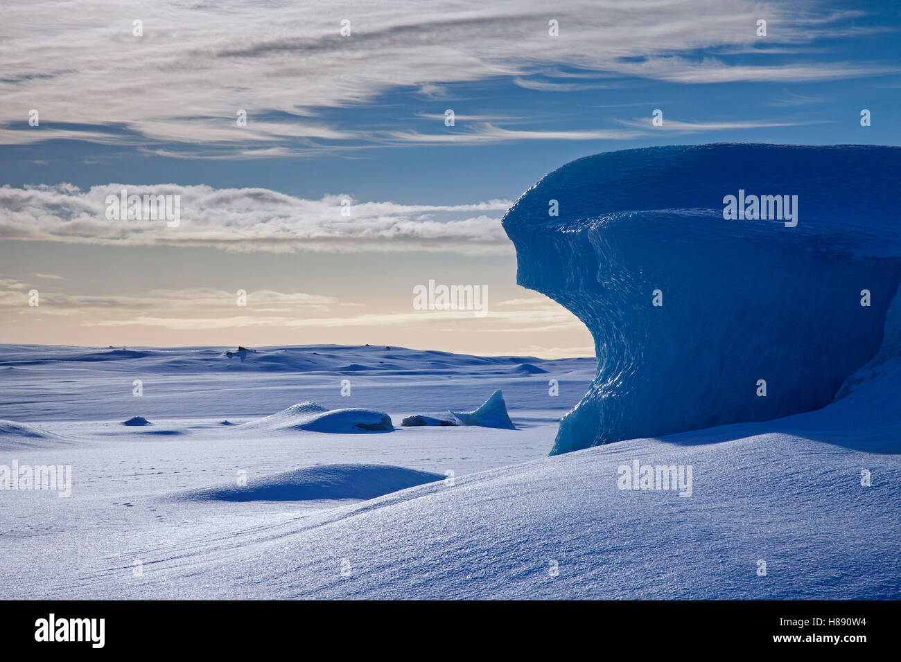 Le formazioni di ghiaccio del ghiacciaio Fjallsárlón Laguna, lago glaciale in inverno, Islanda Foto Stock