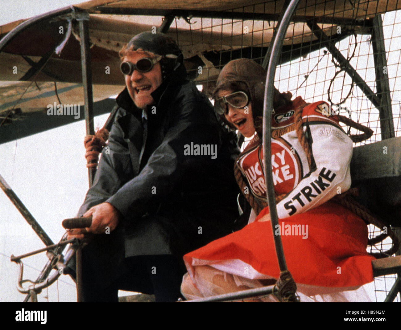 Vom Fliegen und anderen Träumen, (LA TEORIA DEL VOLO) USA 1998, Regie: Paul Greengrass, Kenneth Branagh, Helena Bonham Carter, Stichwort: Fliegermütze, Brille, Flugzeug Foto Stock