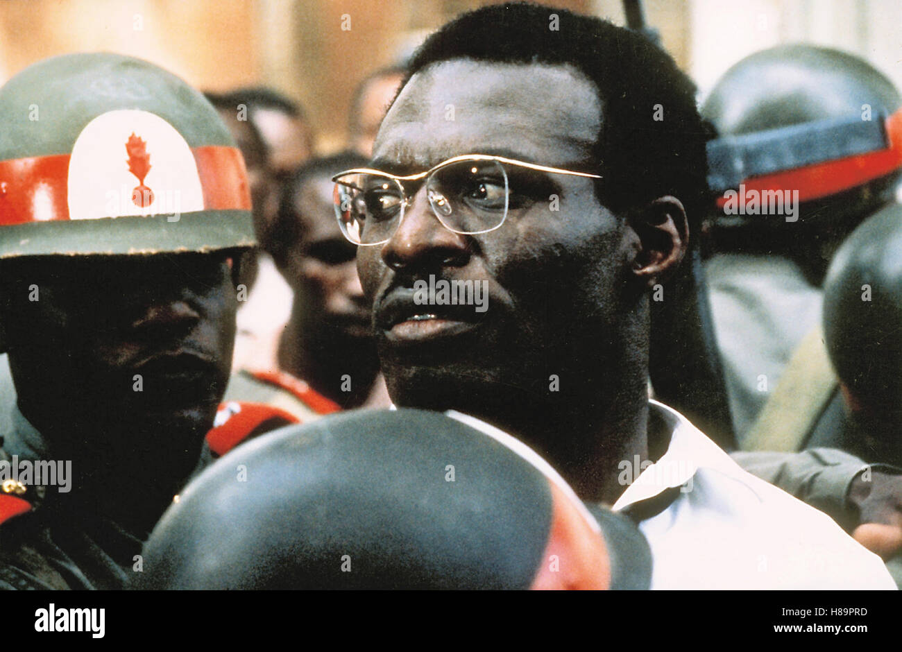 Lumumba, (LUMUMBA) F-BEL-D-HAI 2000, Regie: Raoul Peck, ERIQ EBOUANEY, Chiave: Soldat, Timone, Brille Foto Stock