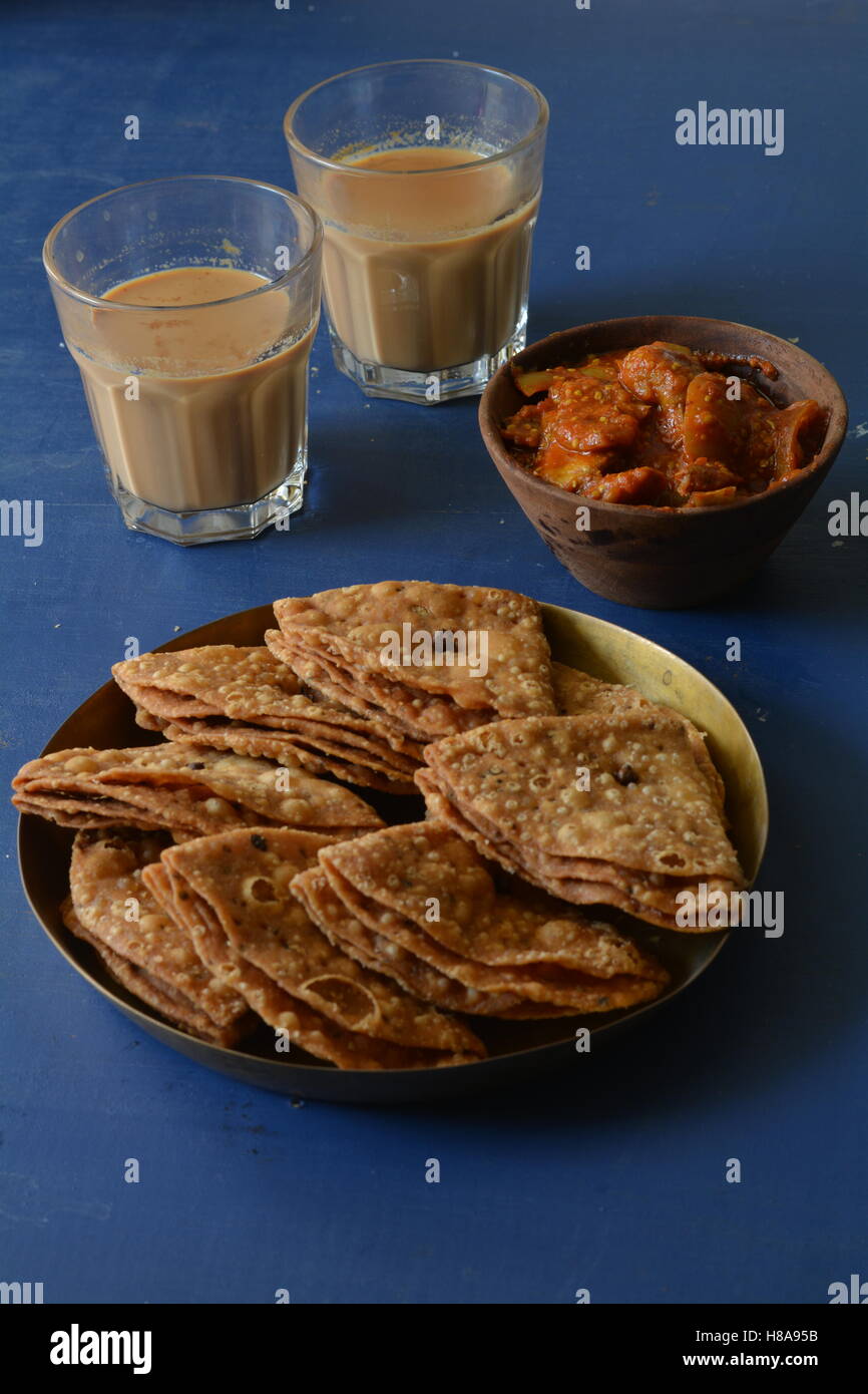 Millefoglie croccante mathri Foto Stock