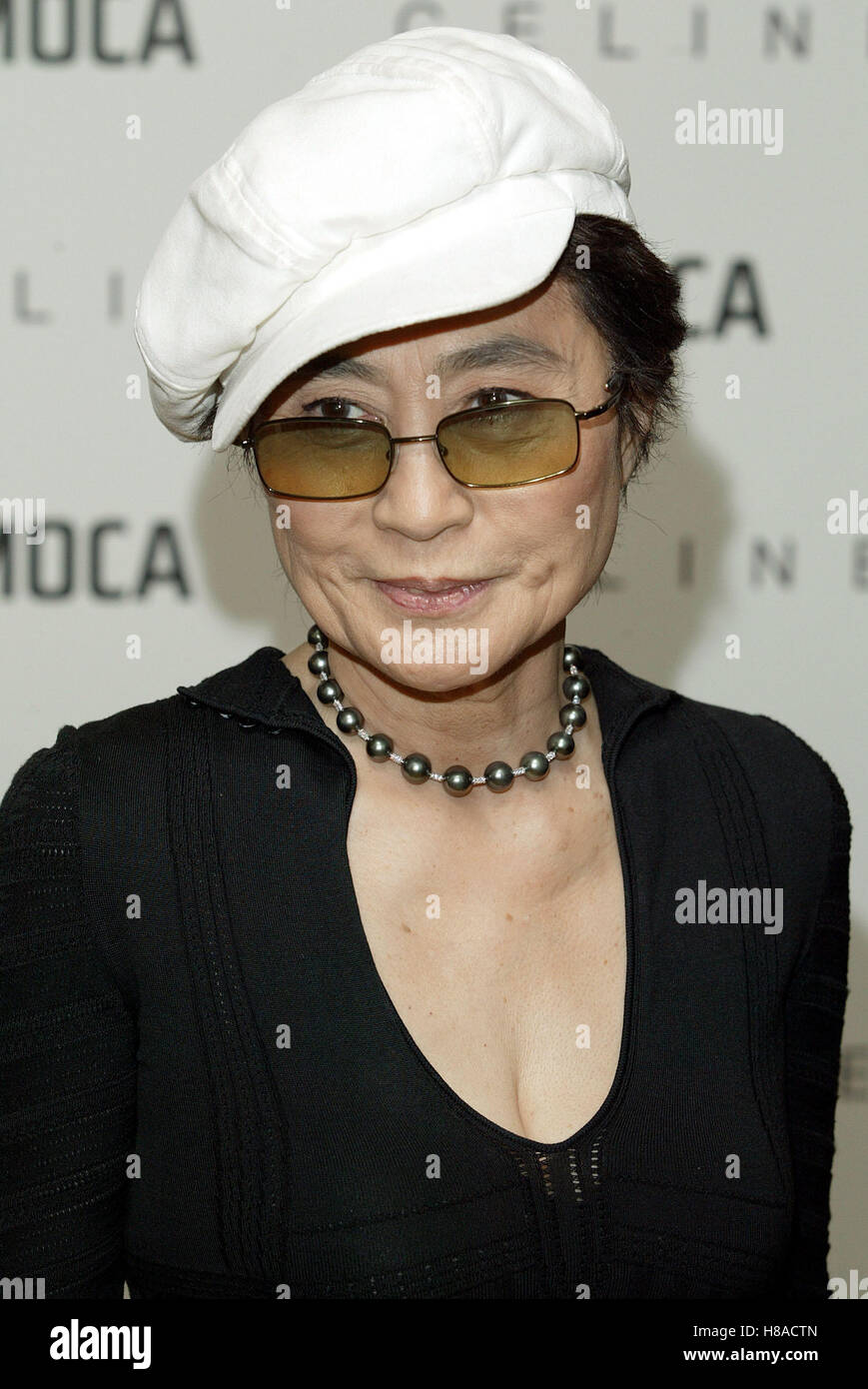 YOKO ONO MOCA AWARD per illustri W Regent Beverly Wilshire HOTEL BEVERLY HILLS LA USA 25 Settembre 2003 Foto Stock