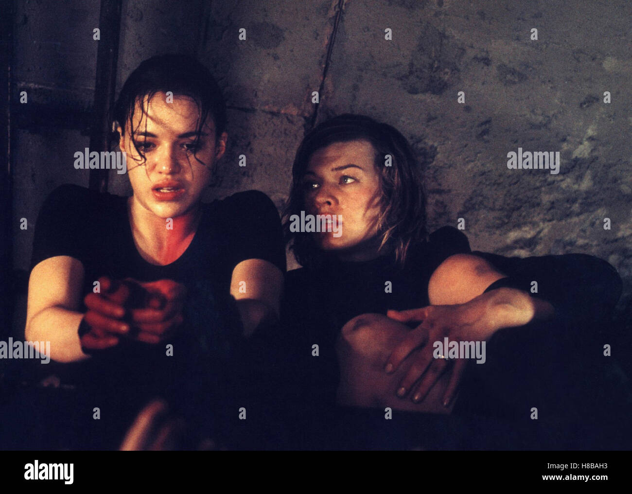 Resident Evil, (Resident Evil) USA-GB-D 2002, Regie: Paul Anderson, Michelle Rodriguez, Milla Jovovich Foto Stock