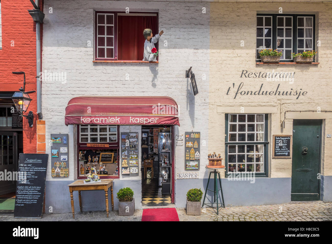 Ristorante tradizionale nel centro storico di Bruges Belgio Foto Stock
