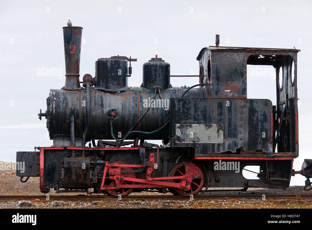 Il vecchio treno delle miniere a Ny Alesund / a Ny Ålesund, Svalbard / Spitsbergen Foto Stock