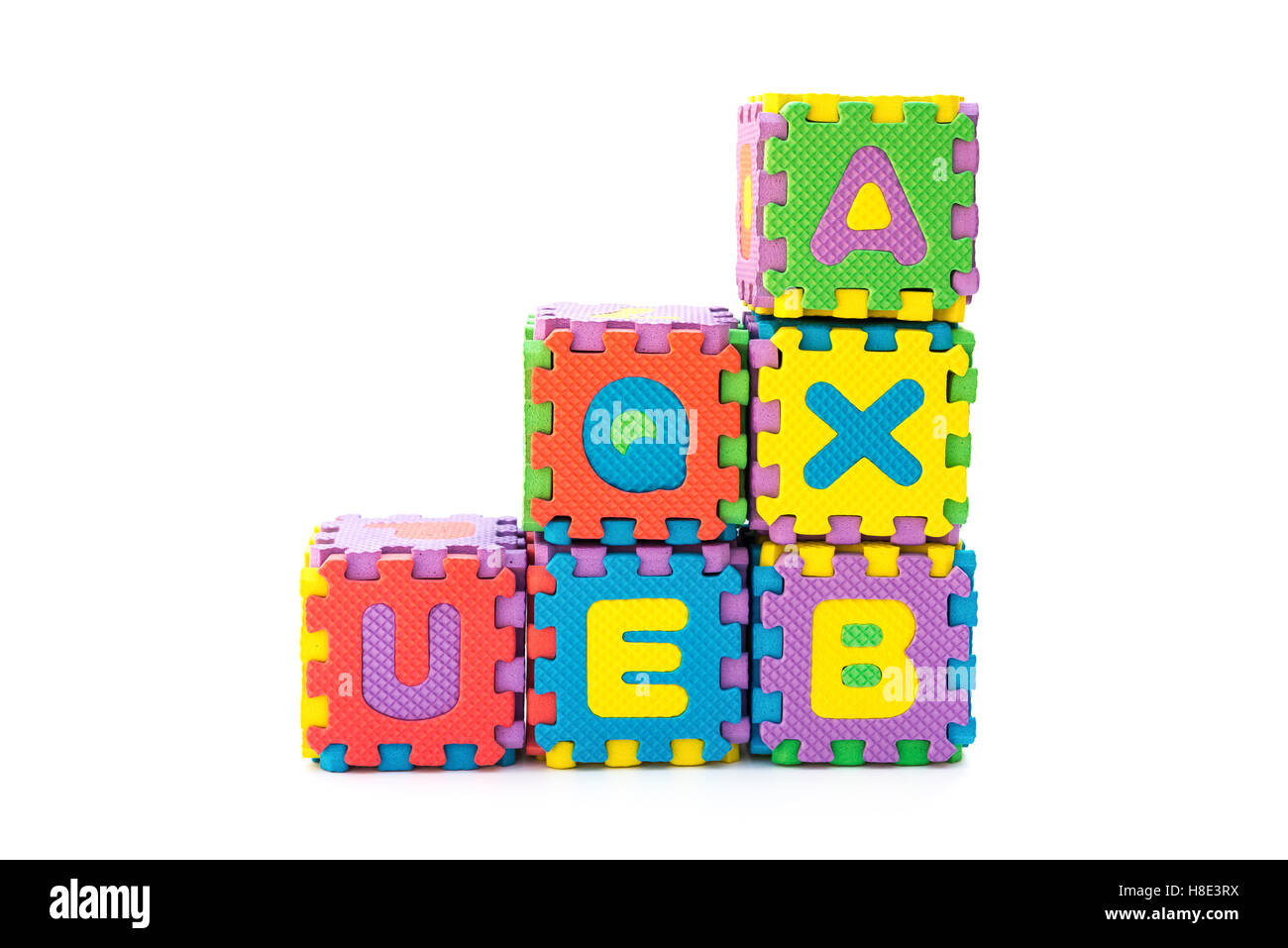 Blocchi realizzati in ordine alfabetico puzzle su bianco Foto Stock