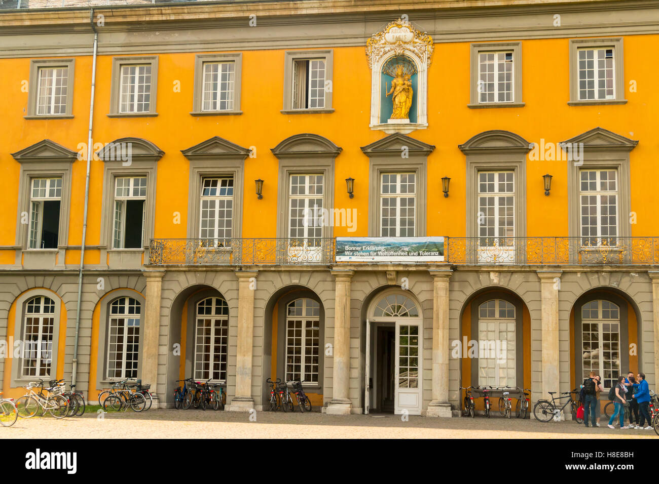 Kurfurstliches Schloss, Elctoral Palace, edificio principale dell'Università di Bonn, Renania settentrionale-Vestfalia Germania, Europa Foto Stock