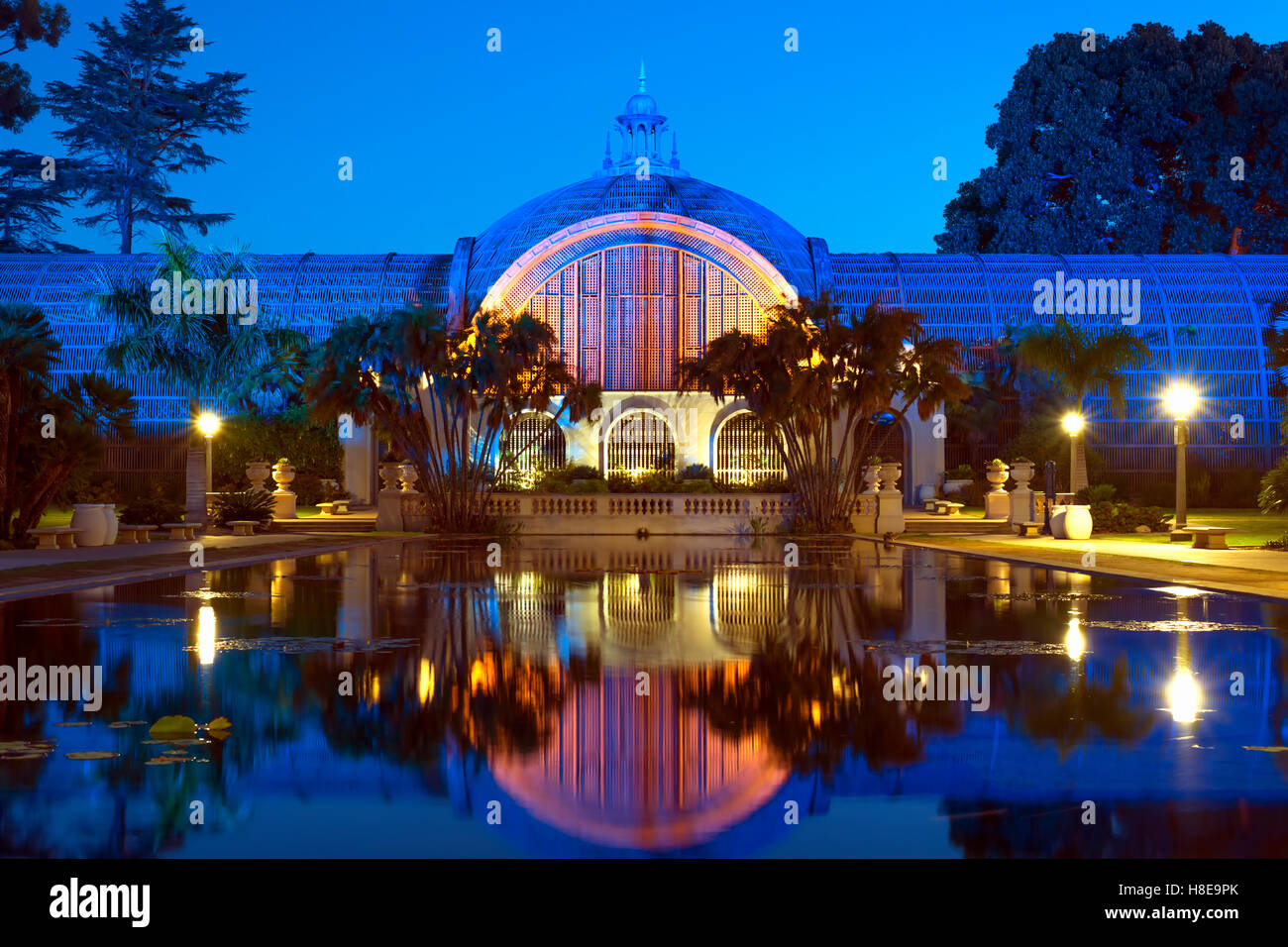 Edificio botanico e Lily Pond. Balboa Park, San Diego, California, Stati Uniti. Foto Stock