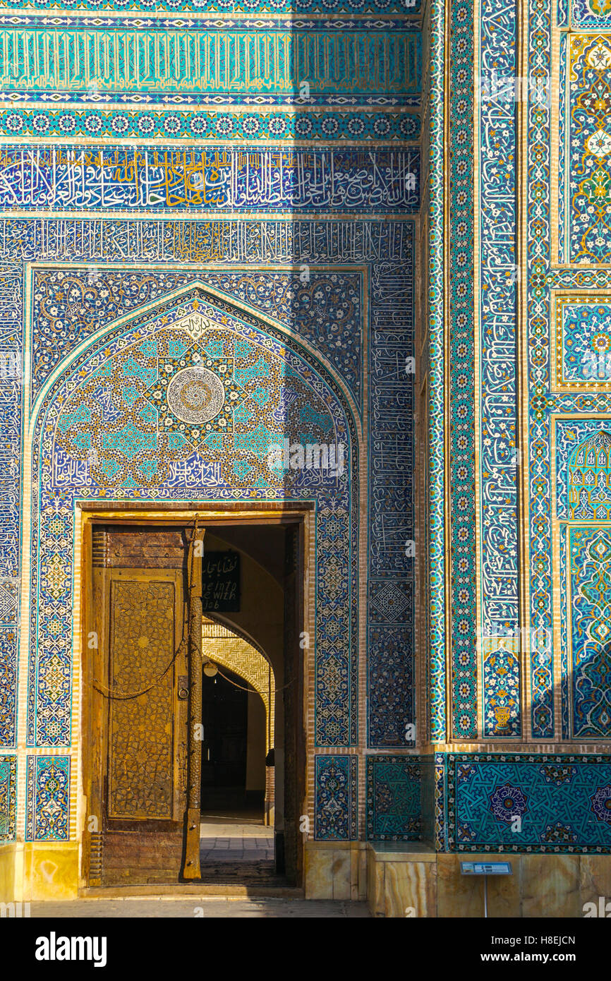 Porta e dettaglio di facciata, la Moschea Jameh, Yazd, Iran, Medio Oriente Foto Stock