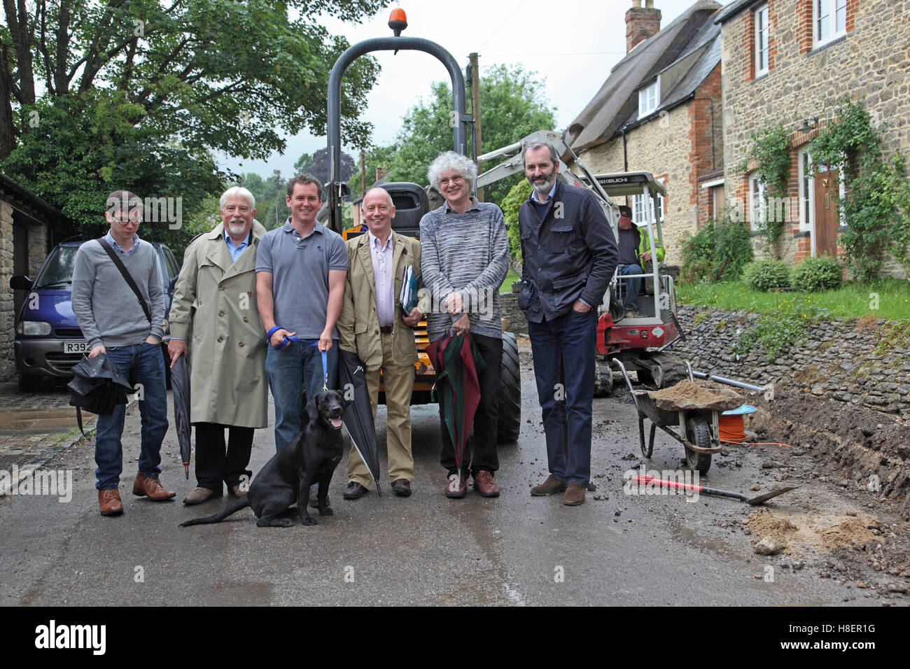 I residenti in Oxfordshire village di Otmoor che ha organizzato l'installazione della Superfast i cavi a banda larga da Gigaclear Foto Stock