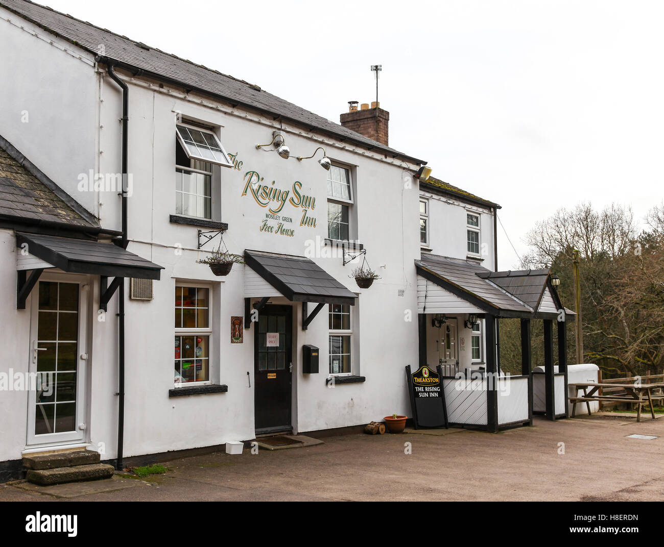 Il Rising Sun Inn pub o public house a Moseley verde, Parkend, Lydney Gloucestershire England Regno Unito Foto Stock