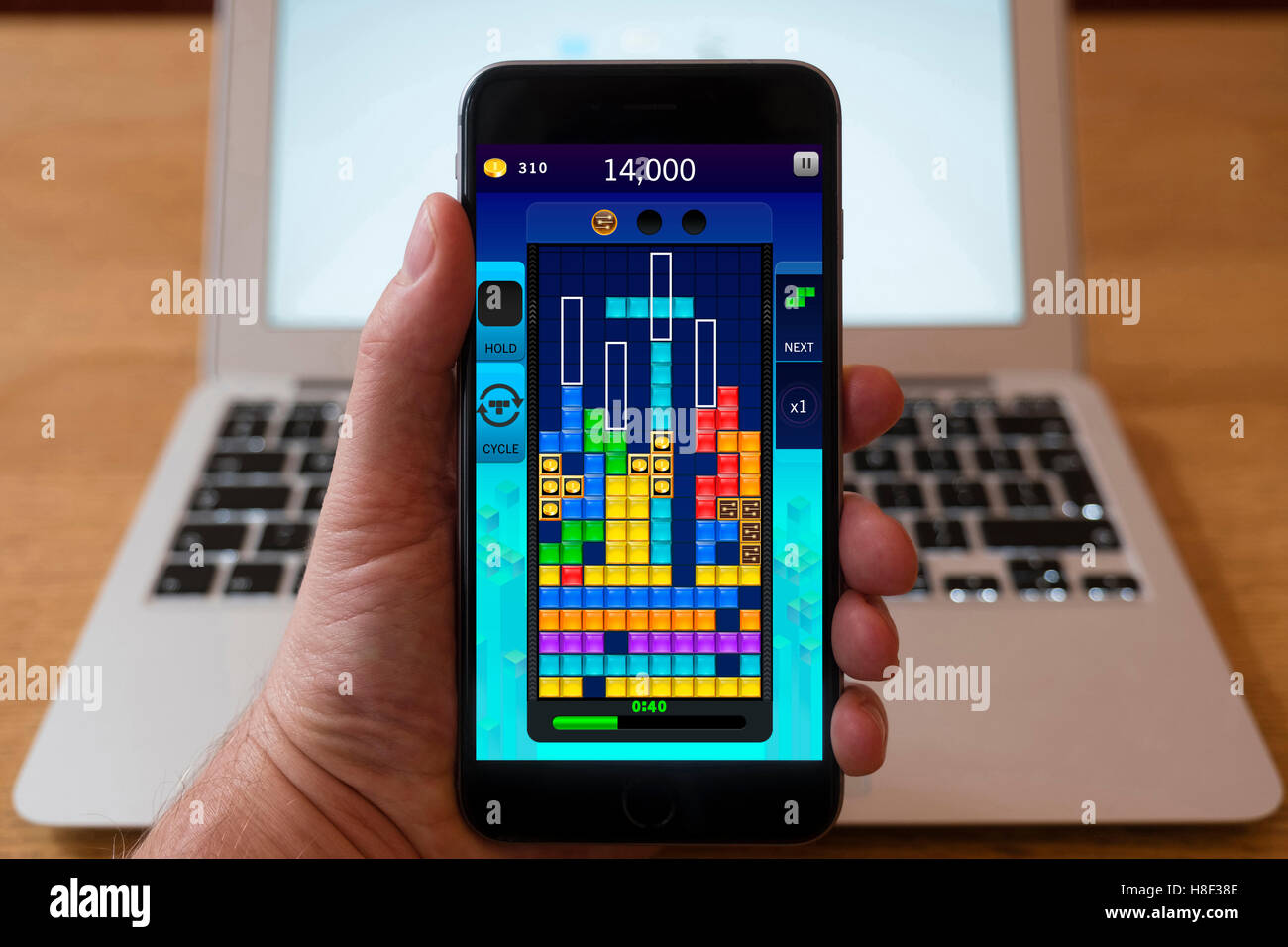 Dettaglio del gioco Tetris su un iPhone smart phone Foto Stock