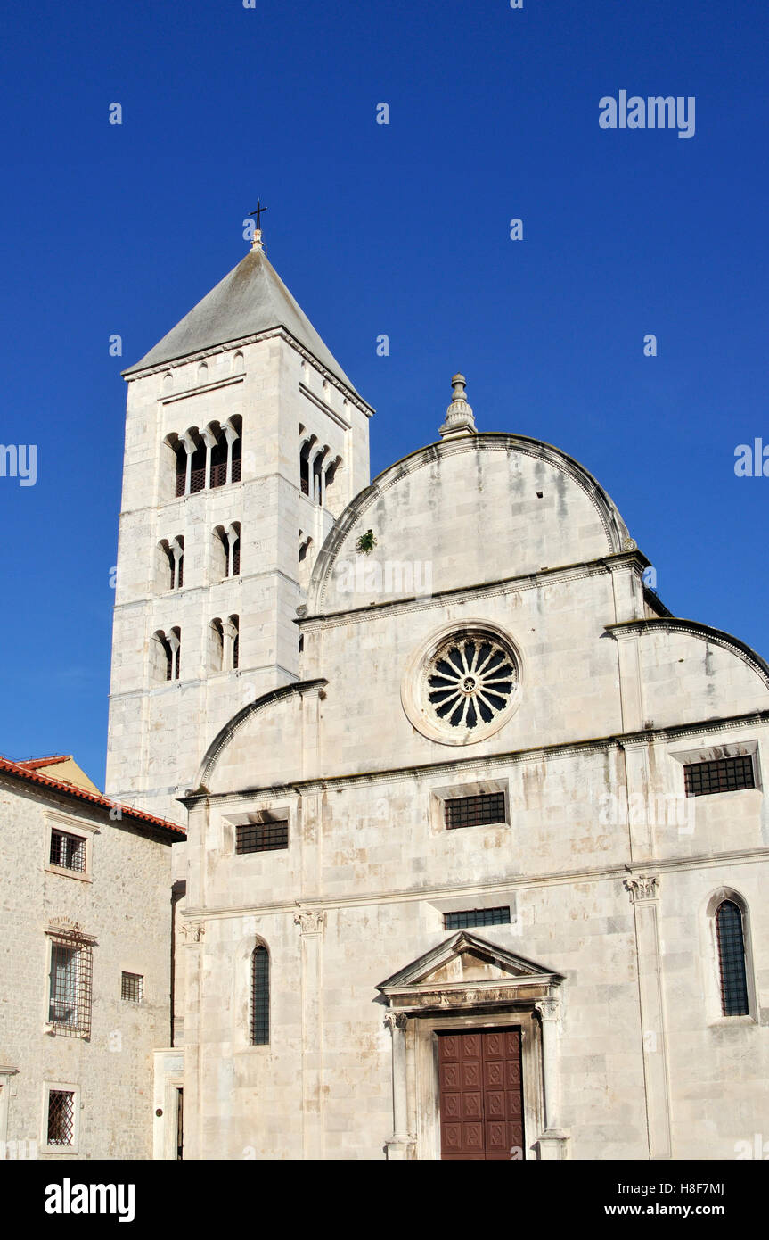 Chiesa di Santa Maria, Crkva svete Marije, con campanile romanico, torre campanaria, in Zara, Dalmazia, Croazia, Europa Foto Stock