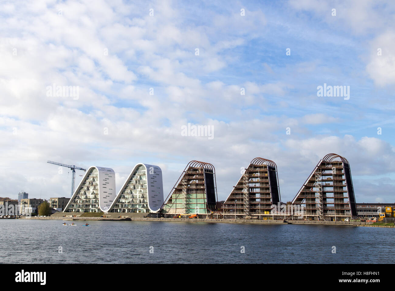 Vejle, Danimarca - 29 Ottobre 2016: l'onda, una moderna casa residenziale design by Henning Larsen Architects Foto Stock