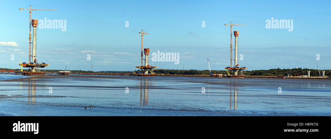 Panorama di nuovo Mersey ponte gateway,essendo costruito, Runcorn, Cheshire, Inghilterra, Regno Unito Foto Stock
