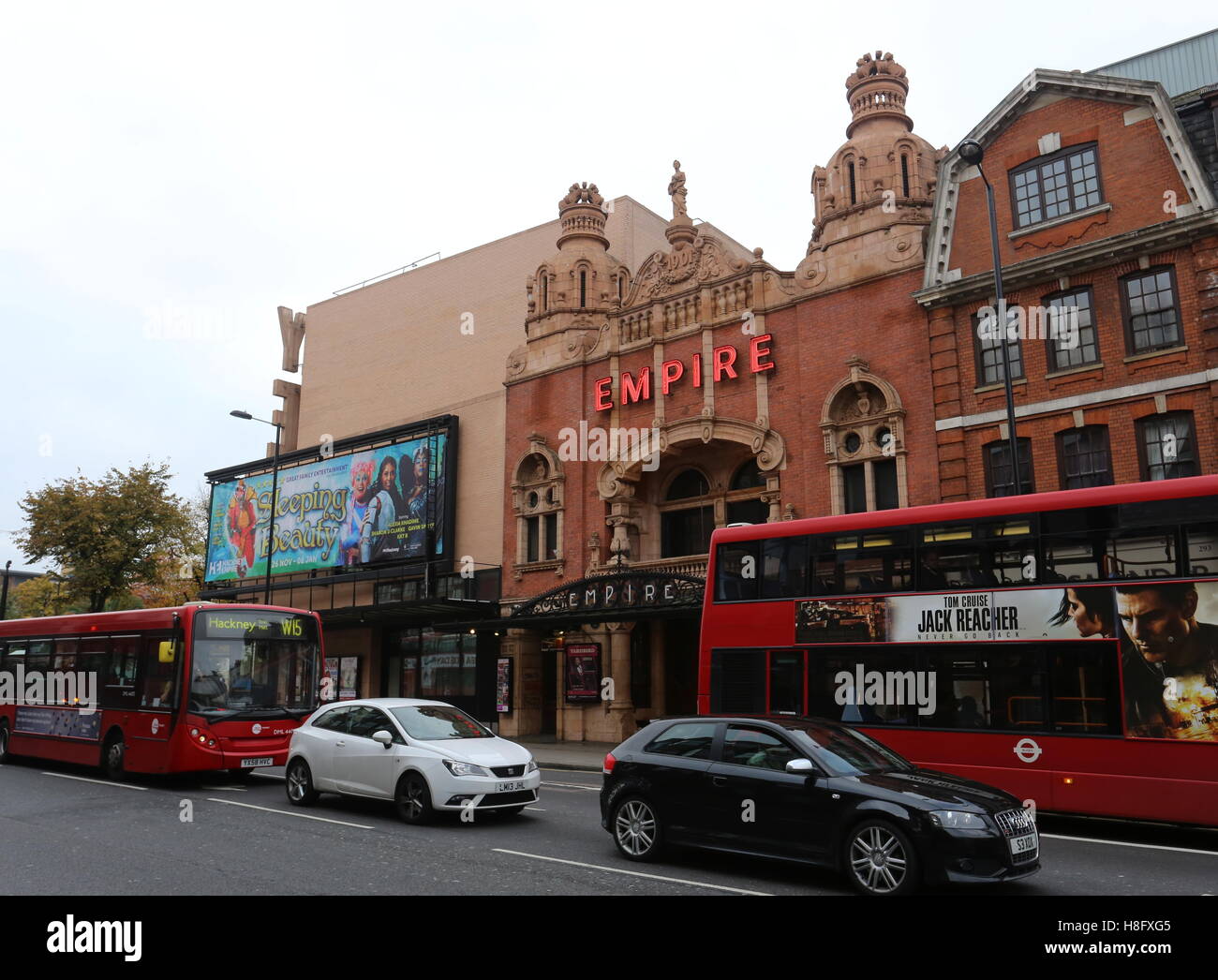 Esterno di Hackney Empire Londra UK Novembre 2016 Foto Stock