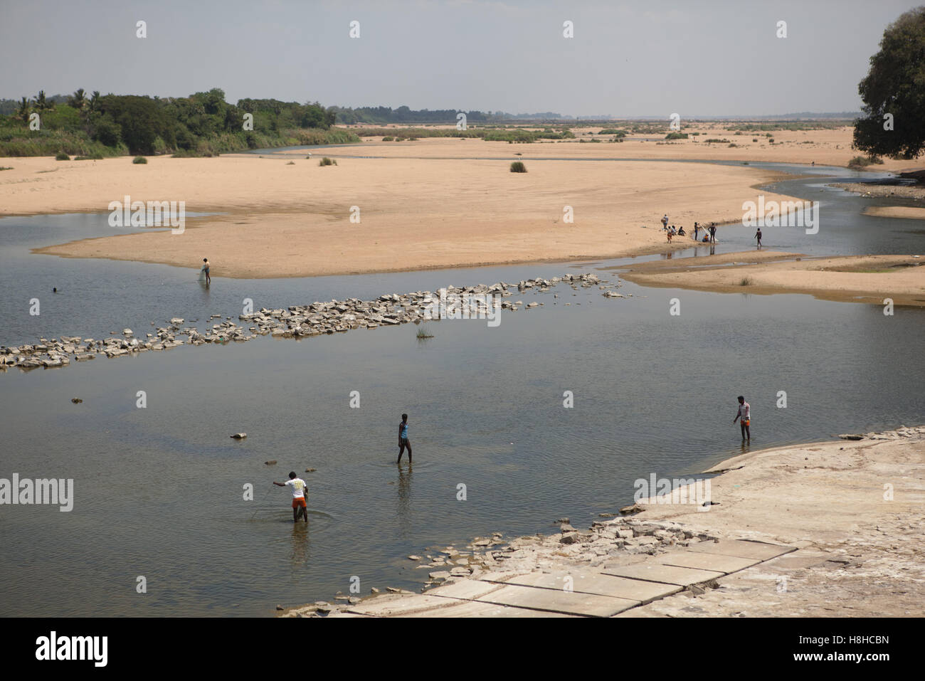 Kallanai (Grand Anicut) è un'antica diga costruita attraverso il fiume Kaveri nel distretto di Thanjavur,Tamil Nadu, India. Foto Stock