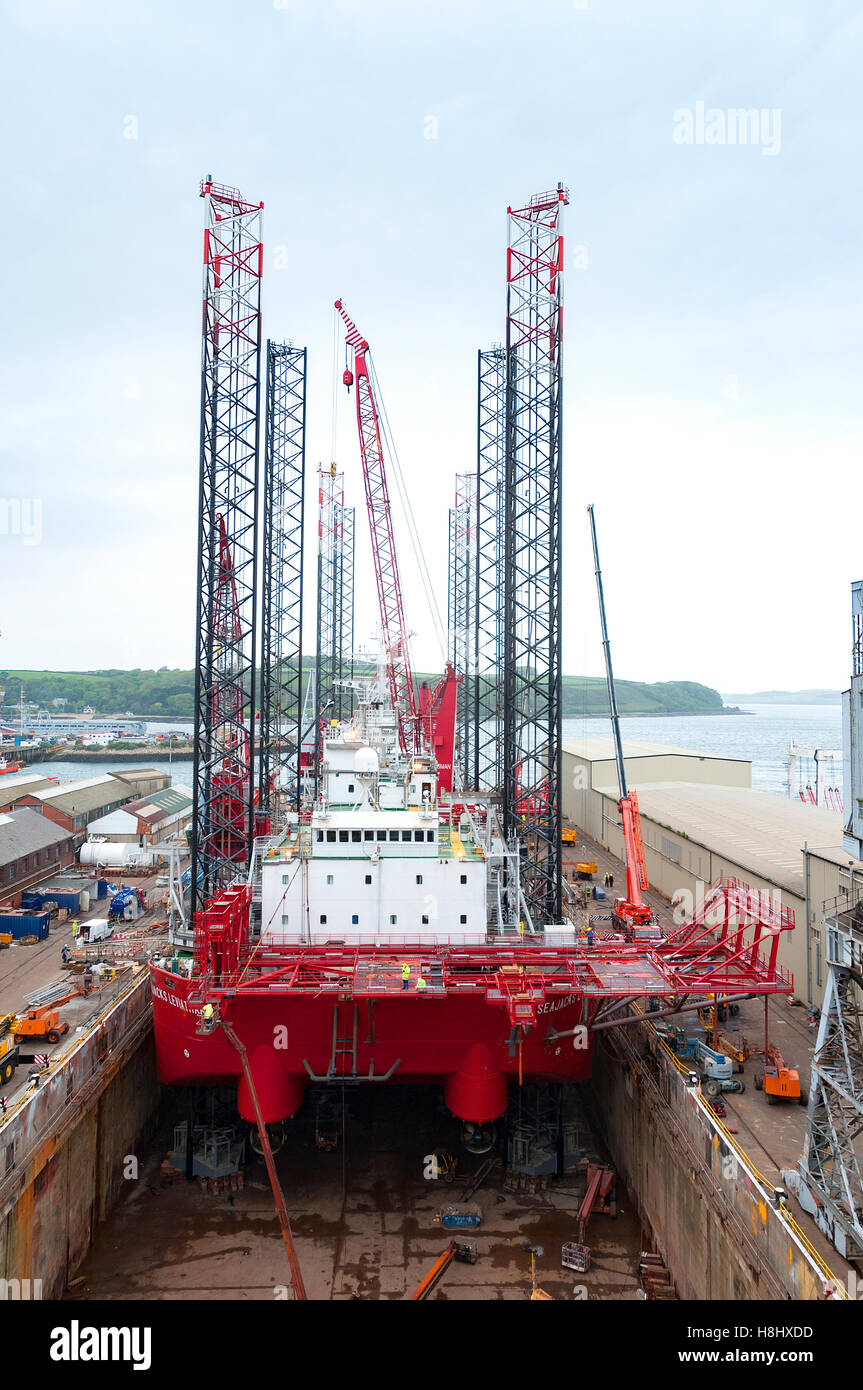 Un mare jack in bacino di carenaggio di Pendennis Shipyard, Colchester, England, Regno Unito Foto Stock