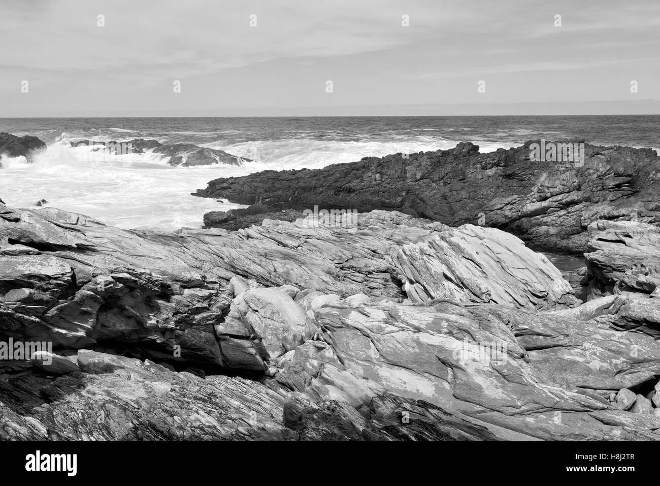 La sfocatura in Sud Africa sky oceano riserva tsitsikamma natura e rocce Foto Stock