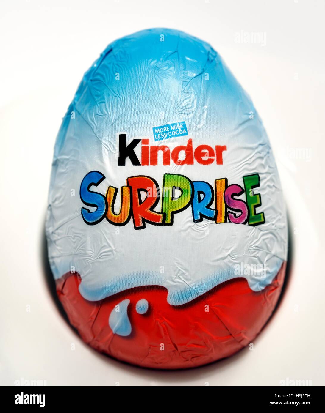 Un kinder sorpresa uovo Foto Stock