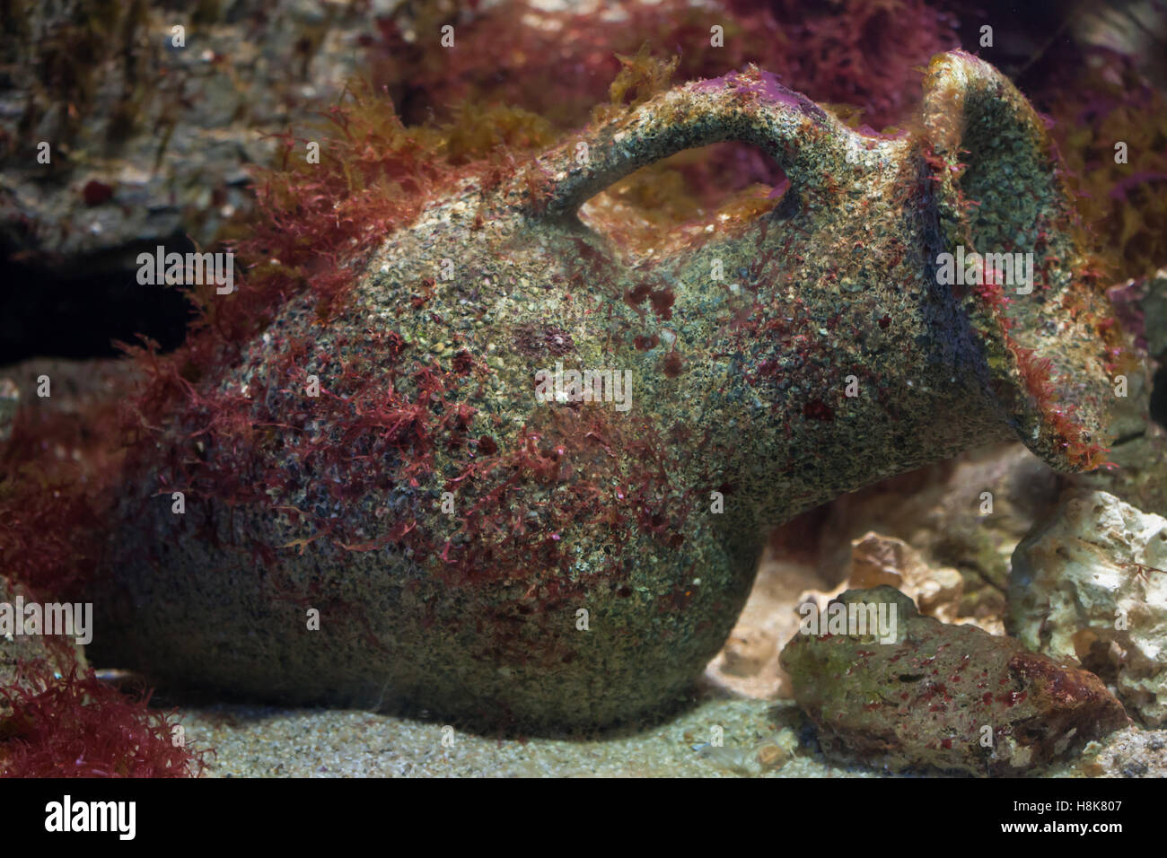 Il Greco antico vaso di ceramica sul fondo del mare. Foto Stock