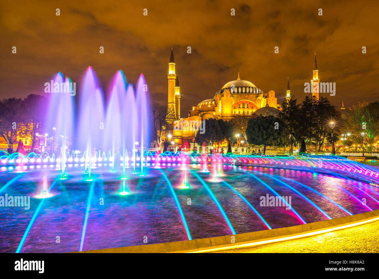 Hagia Sophia in Istanbul. Il famoso monumento di architettura bizantina. La Turchia. Foto Stock