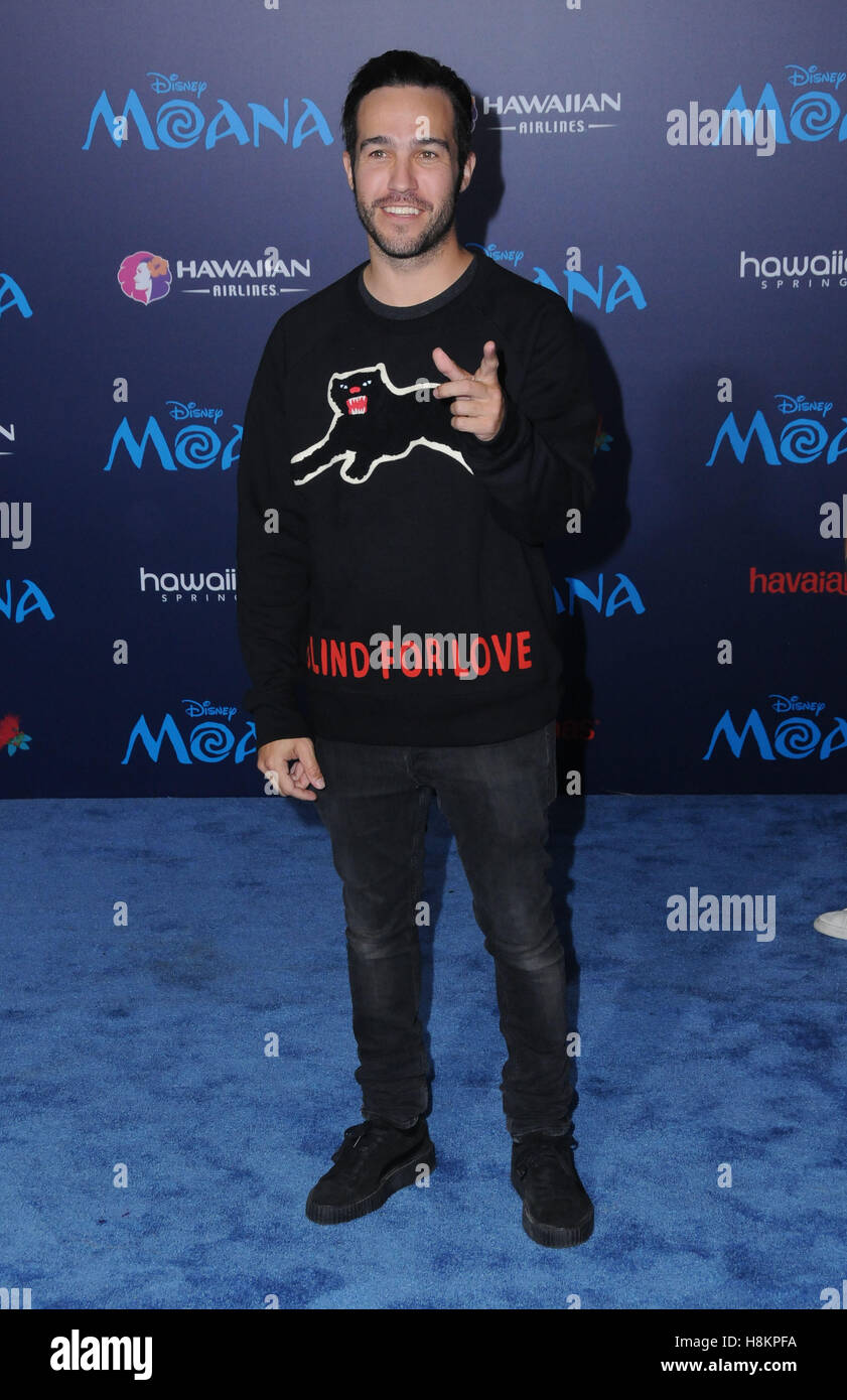 Hollywood, CA, Stati Uniti d'America. Xiv Nov, 2016. 14 Novembre 2016 - Hollywood, California. Pete Wentz. AFI FEST 2016 presentato da Audi - Premiere della Disney, il ''Moana" tenutosi a TCL Teatro Cinese. Photo credit: Birdie Thompson/AdMedia Credito: Birdie Thompson/AdMedia/ZUMA filo/Alamy Live News Foto Stock