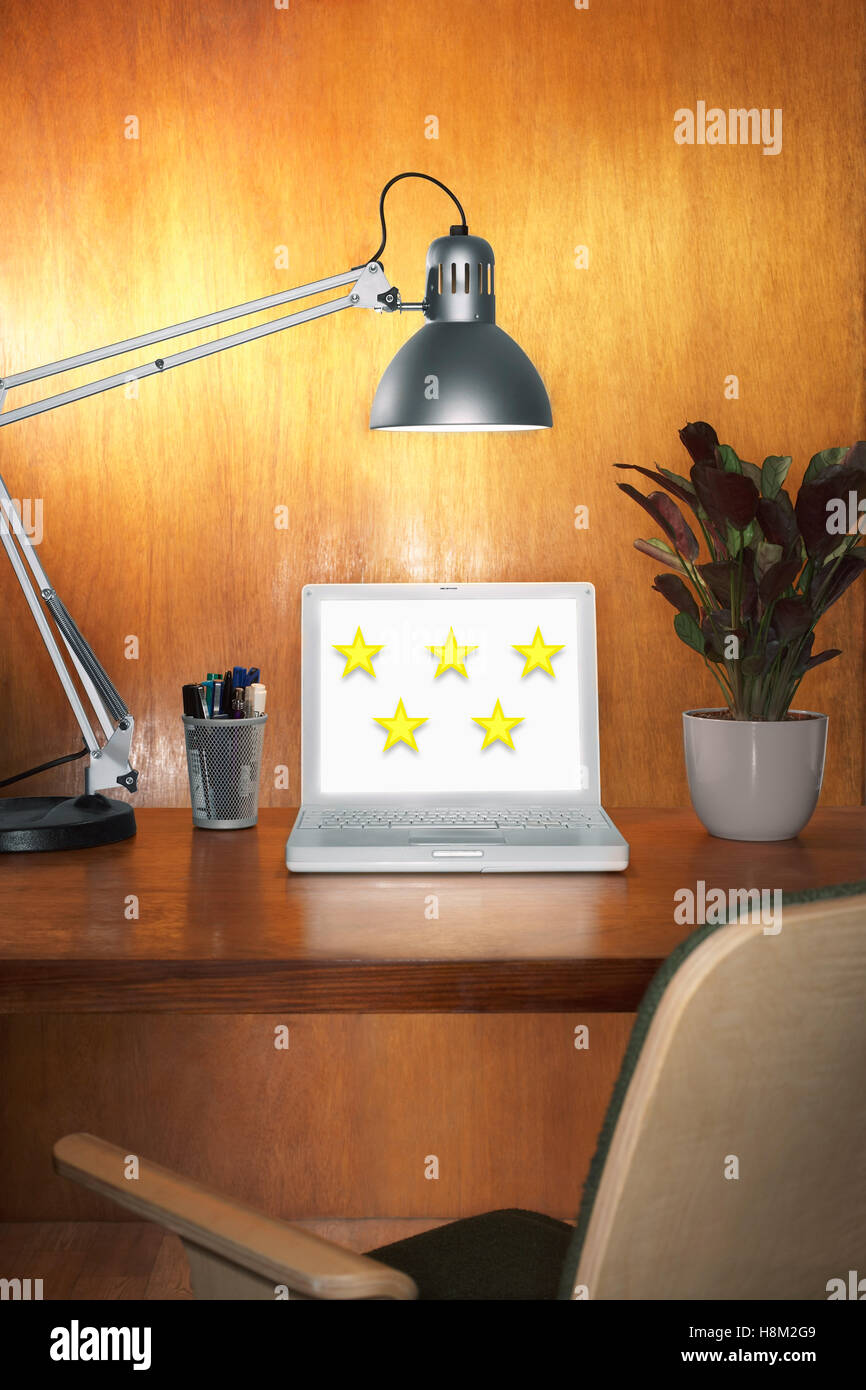 Computer portatile con 5 stelle Foto Stock